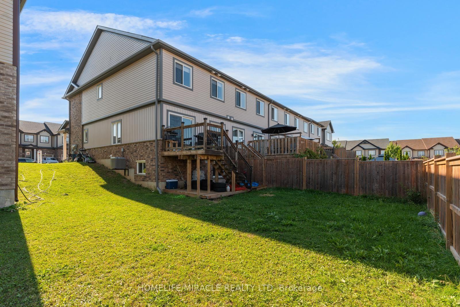 Photo 41 of 65 Renfrew Street, Kitchener, Huron Park — HOMEH