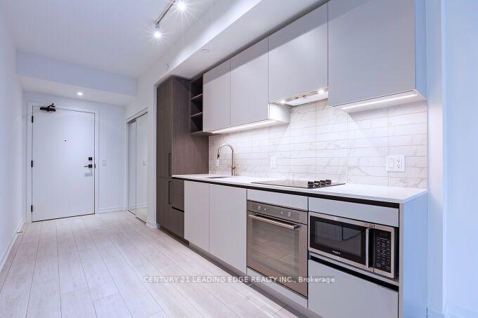 Front of Unit 2210, 55 Mercer Street