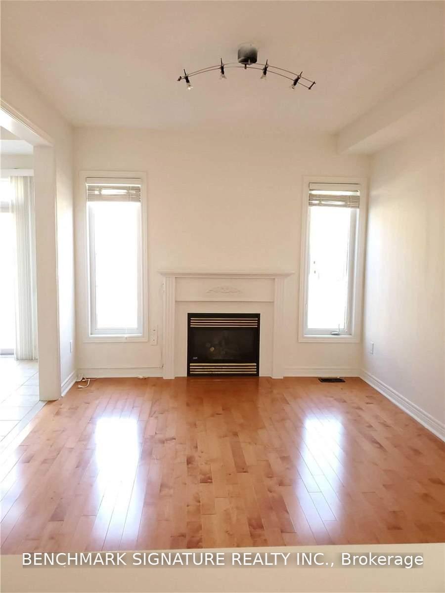 Photo 5 of 267 Hammersly Boulevard, Markham, Wismer — HOMEH