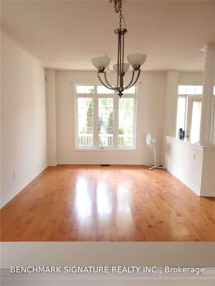 Photo 6 of 267 Hammersly Boulevard, Markham, Wismer — HOMEH