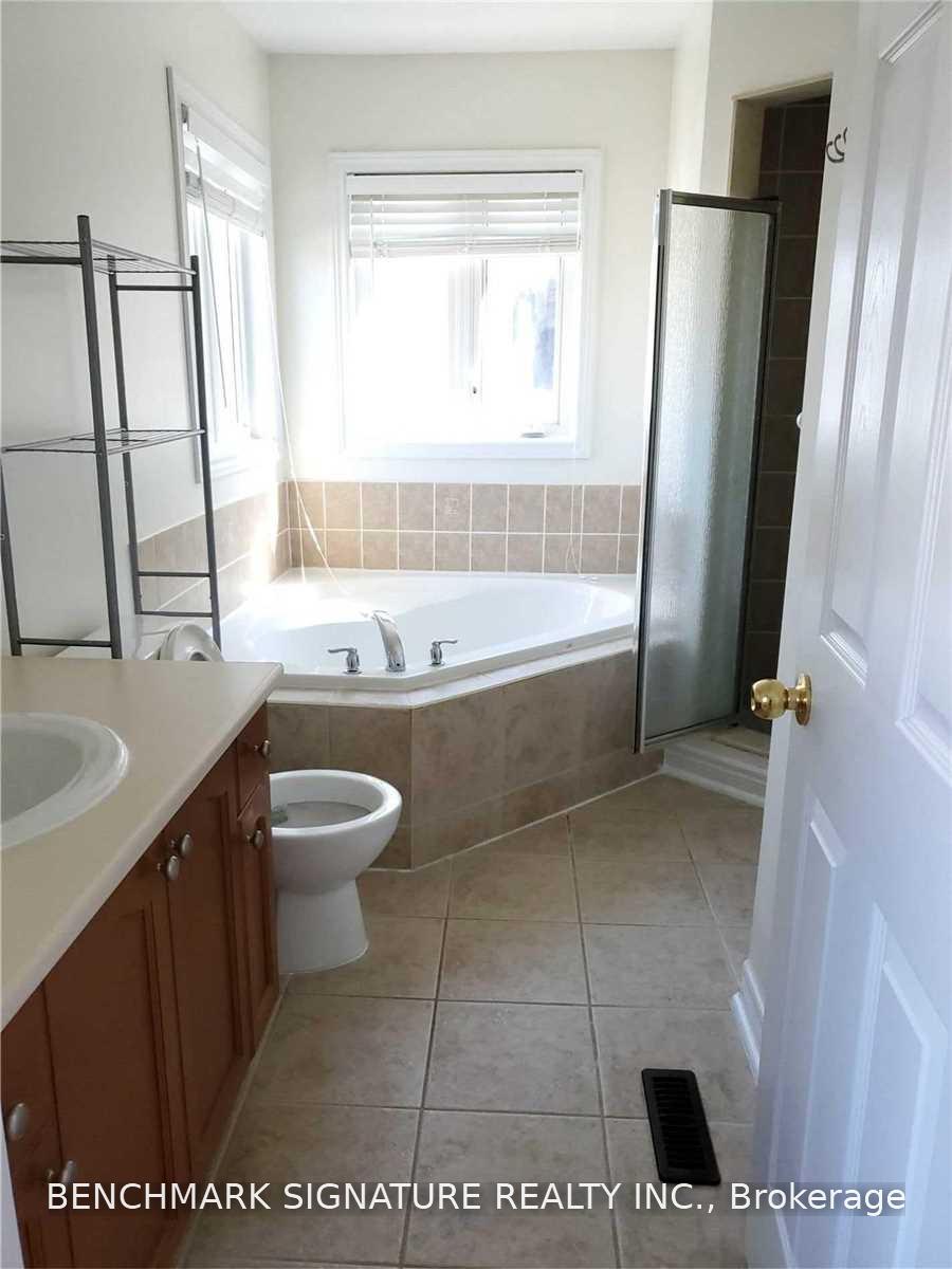 Photo 8 of 267 Hammersly Boulevard, Markham, Wismer — HOMEH