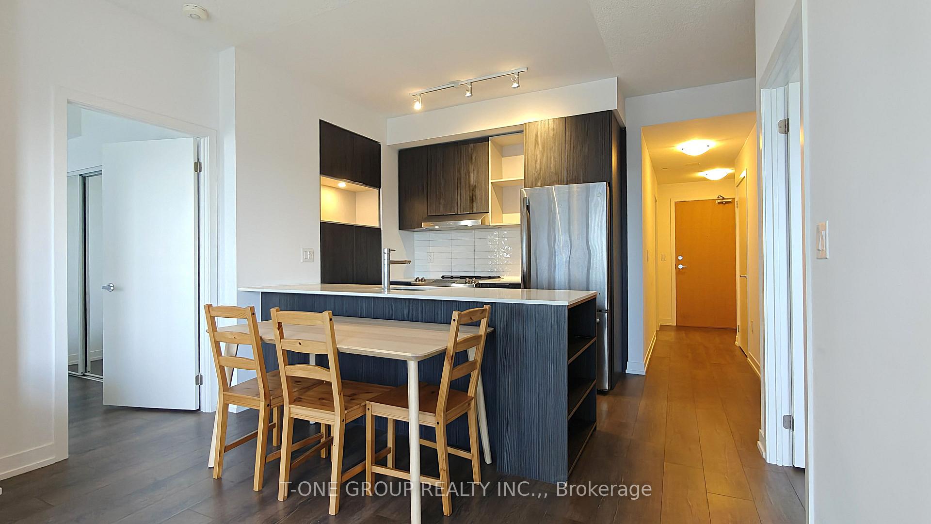Front of Unit 722, 2520 Eglinton Avenue