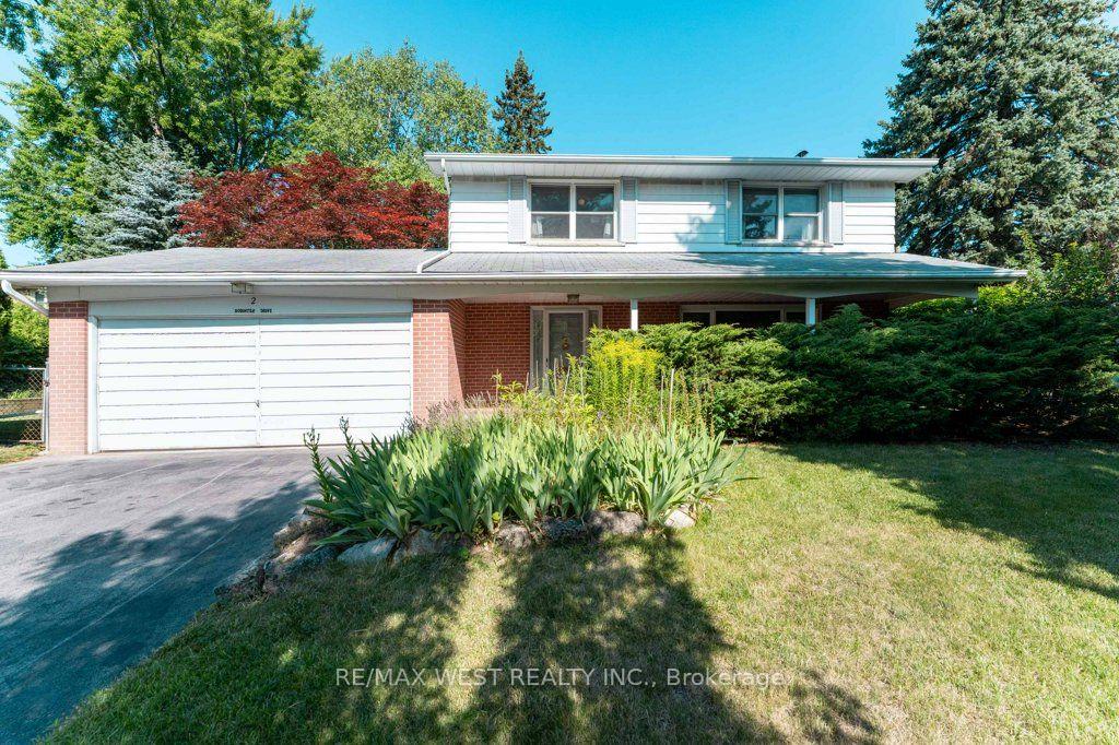 Photo 7 of 2 Robinter Drive, North York, Newtonbrook East — HOMEH