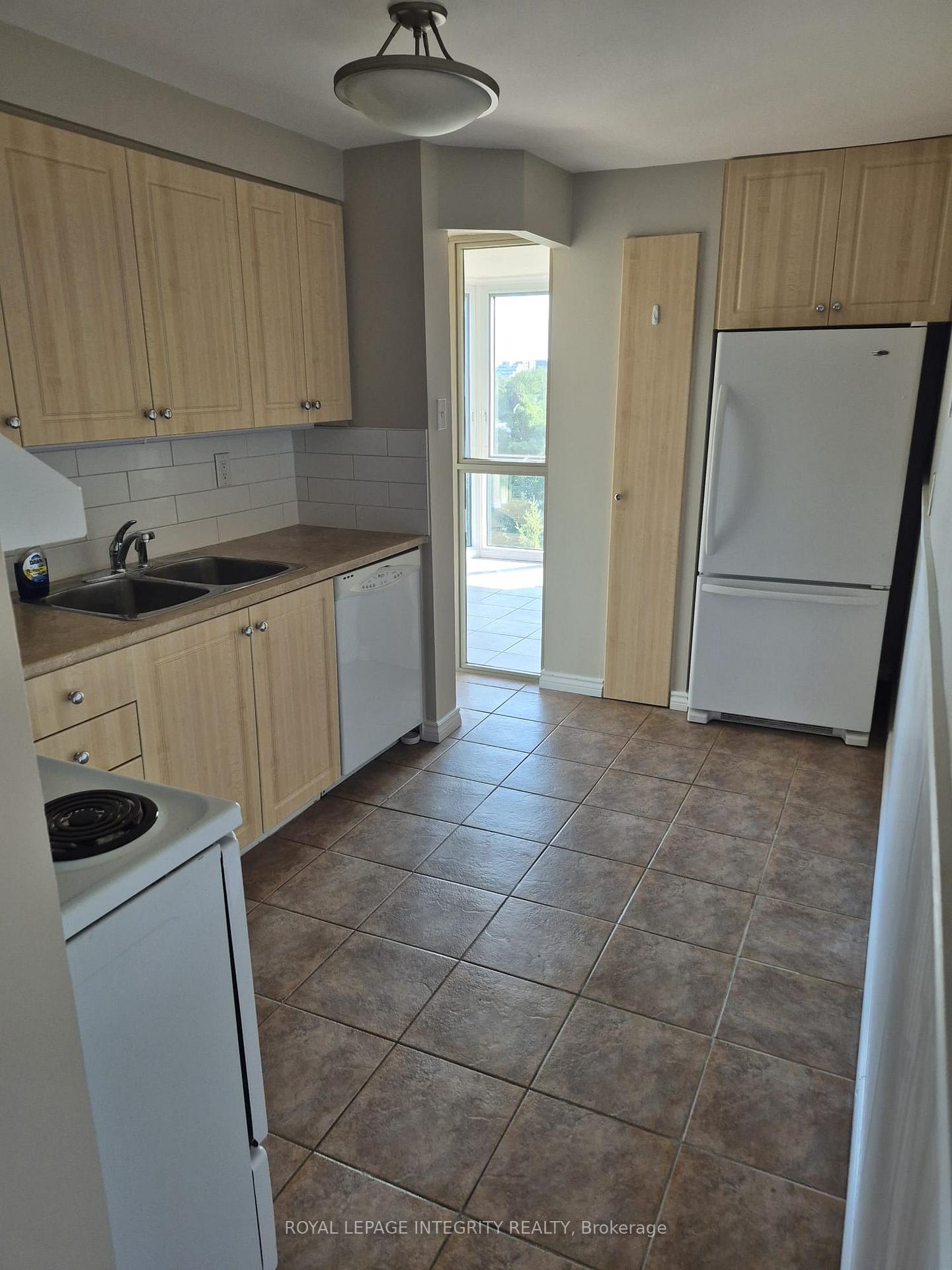 Photo 4 of Unit 604, 960 Teron Road, Ottawa, Kanata - Beaverbrook — HOMEH