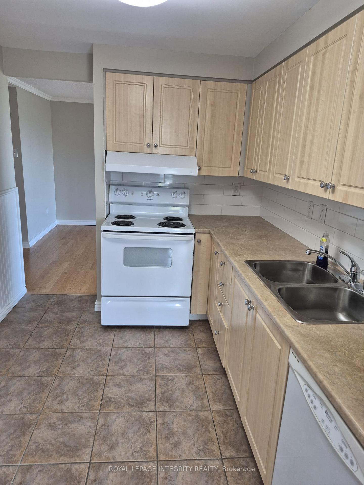 Photo 5 of Unit 604, 960 Teron Road, Ottawa, Kanata - Beaverbrook — HOMEH