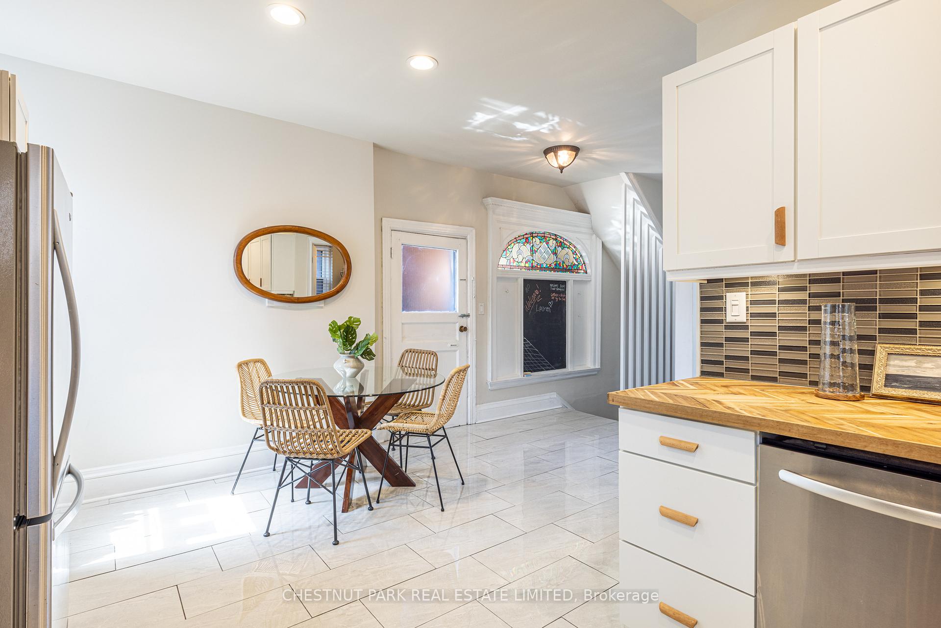 Photo 11 of 177 Charlton Avenue W, Hamilton, Durand — HOMEH