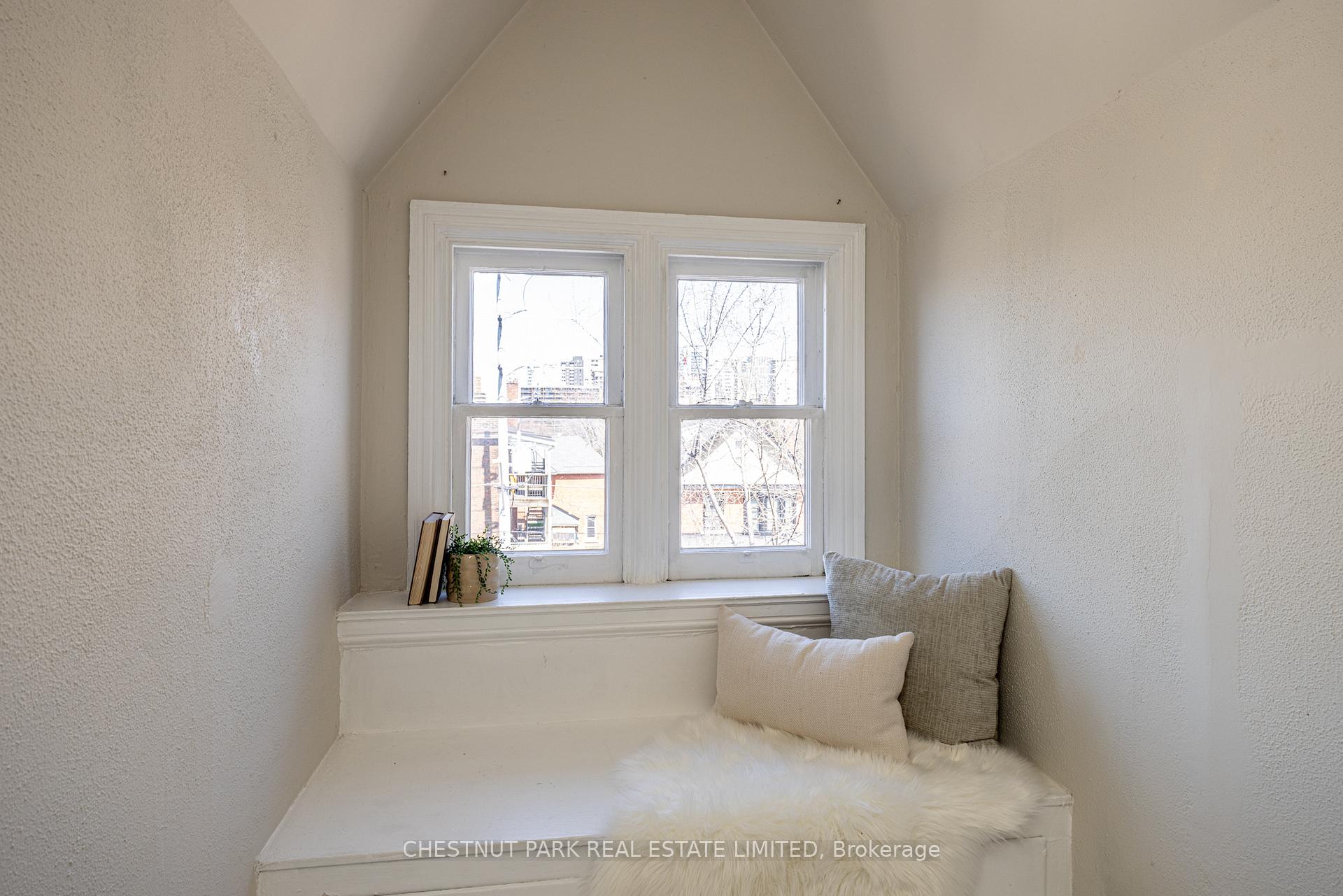 Photo 18 of 177 Charlton Avenue W, Hamilton, Durand — HOMEH
