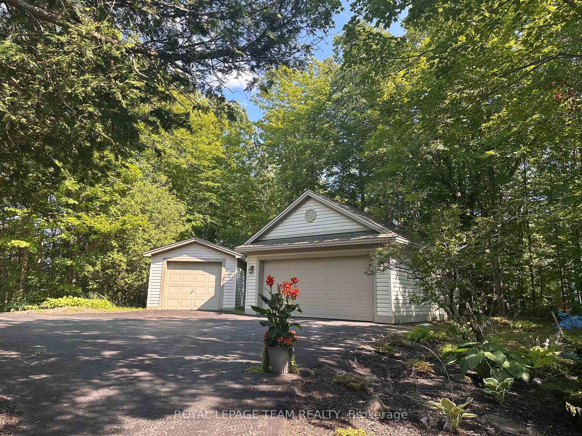 Photo 2 of 912 Maple Hill Road, North Grenville, North Grenville Twp (Kemptville South) — HOMEH