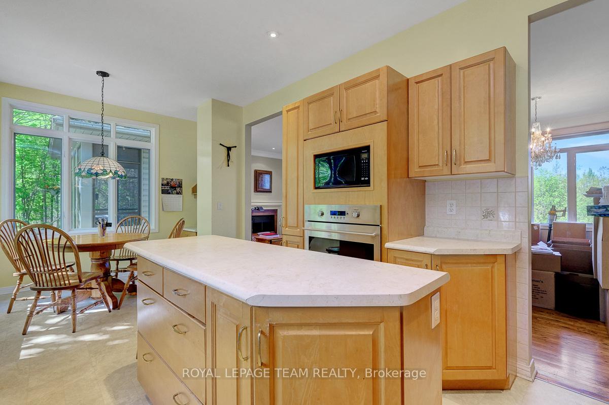Photo 10 of 912 Maple Hill Road, North Grenville, North Grenville Twp (Kemptville South) — HOMEH
