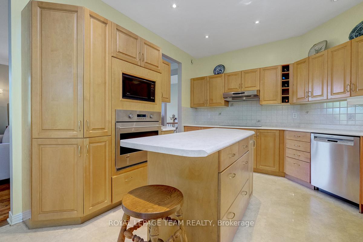 Photo 11 of 912 Maple Hill Road, North Grenville, North Grenville Twp (Kemptville South) — HOMEH