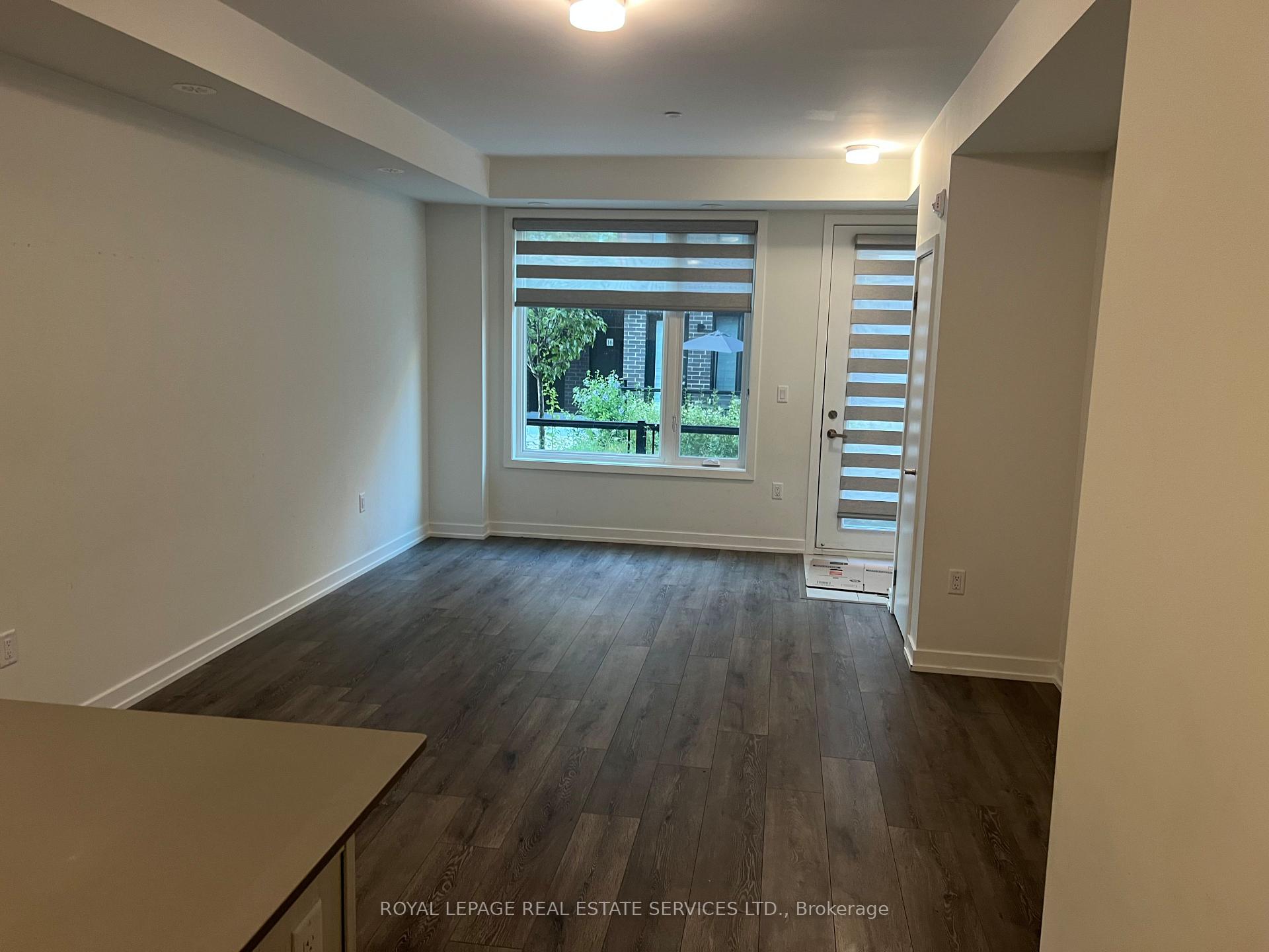 Photo 4 of Unit unit 27, 3550 Colonial Drive, Mississauga, Erin Mills — HOMEH