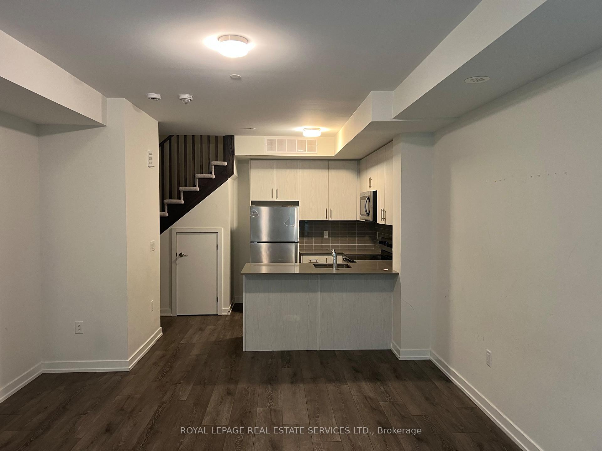 Photo 5 of Unit unit 27, 3550 Colonial Drive, Mississauga, Erin Mills — HOMEH