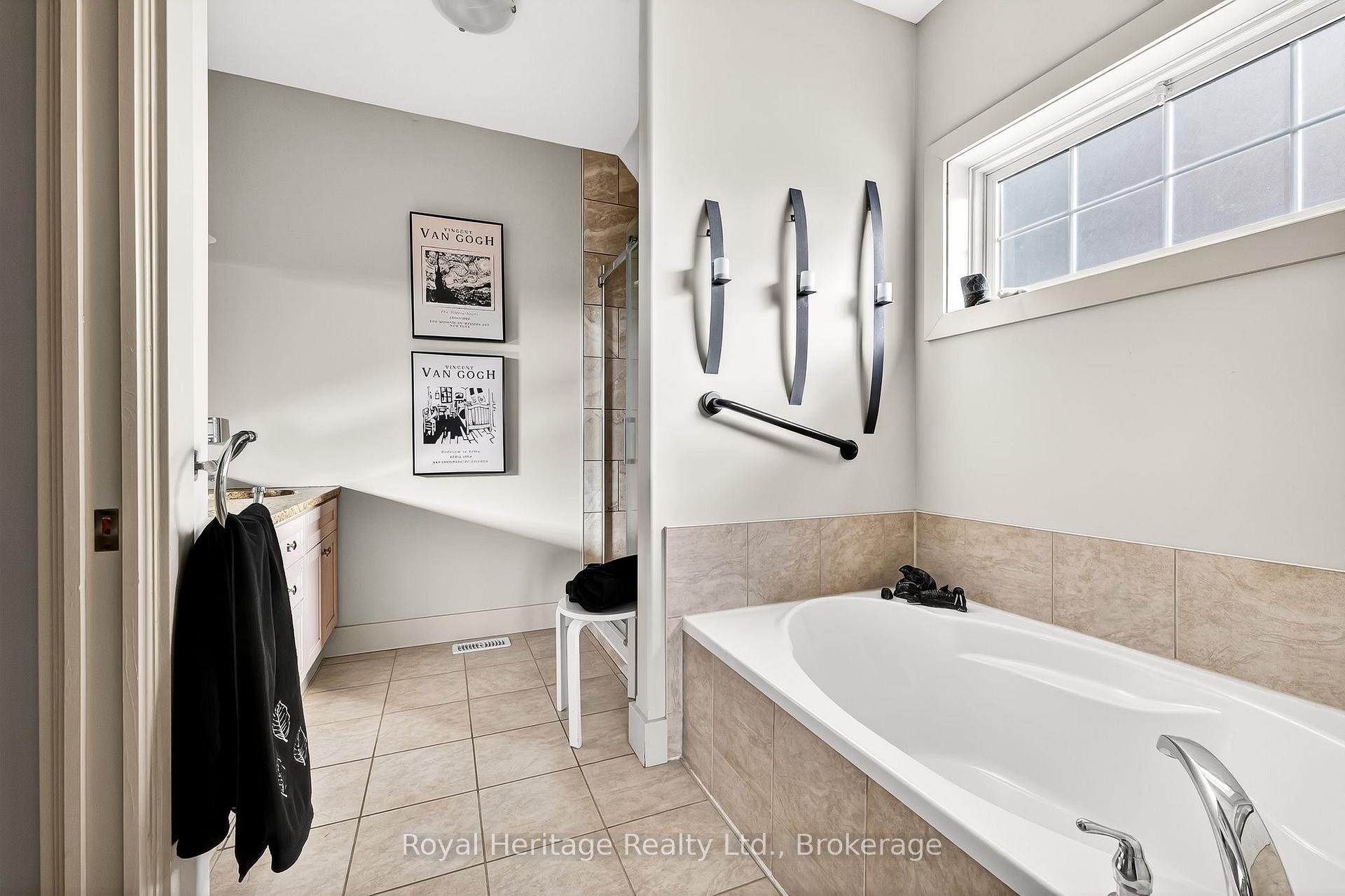 Photo 14 of 32 Edgewater Drive, Brighton — HOMEH