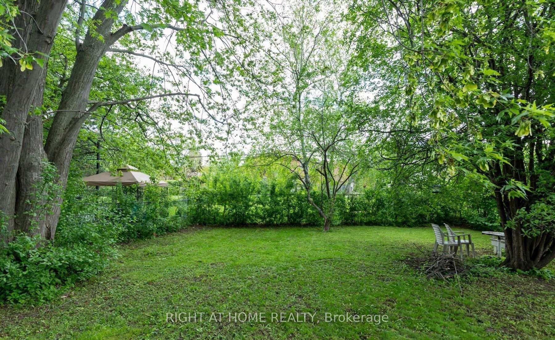 Photo 5 of 484 Drewry Avenue, North York, Newtonbrook West — HOMEH