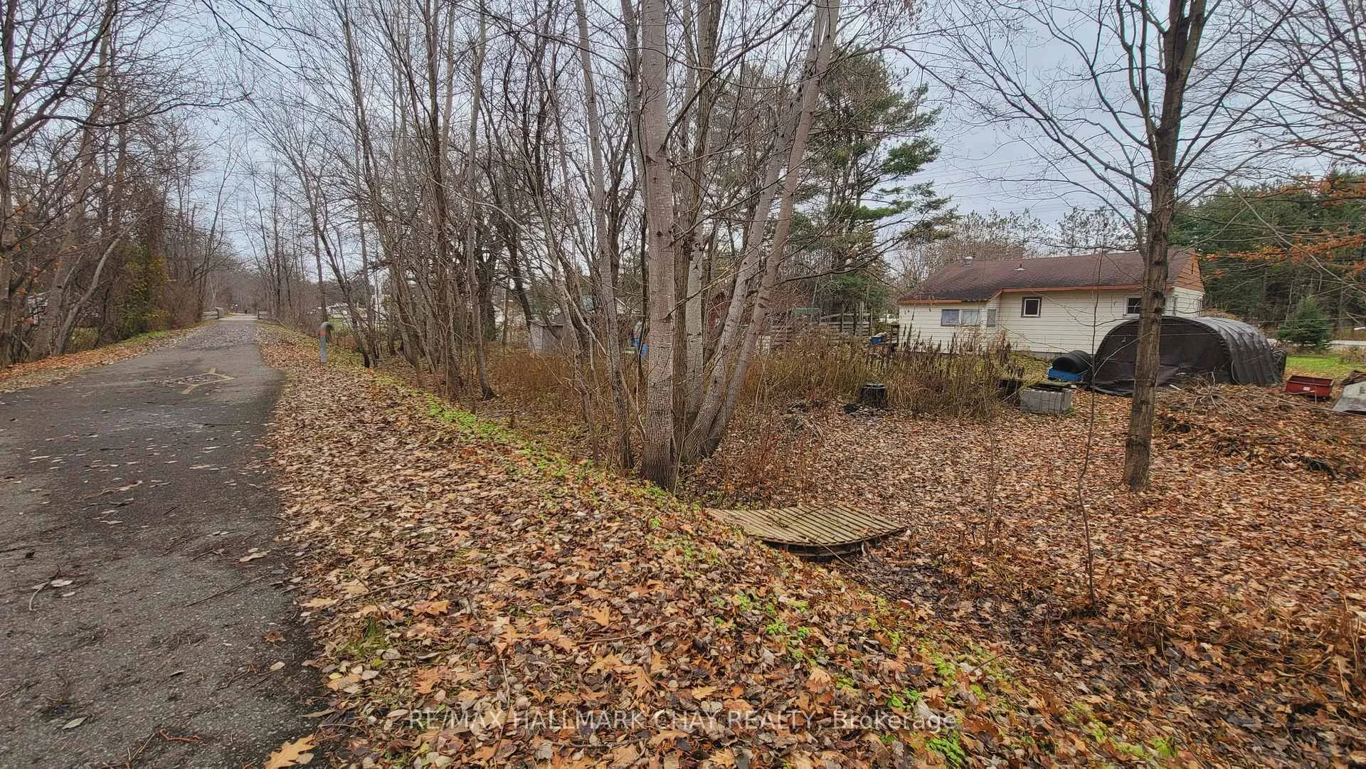 Photo 4 of 14189 12 Highway, Tay, Rural Tay — HOMEH