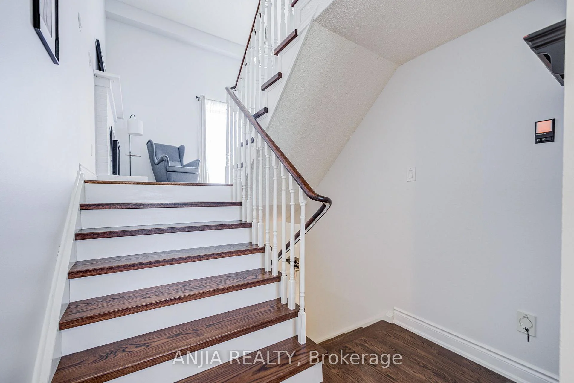 Photo 3 of Unit 64, 3360 Council Ring Road, Mississauga, Erin Mills — HOMEH