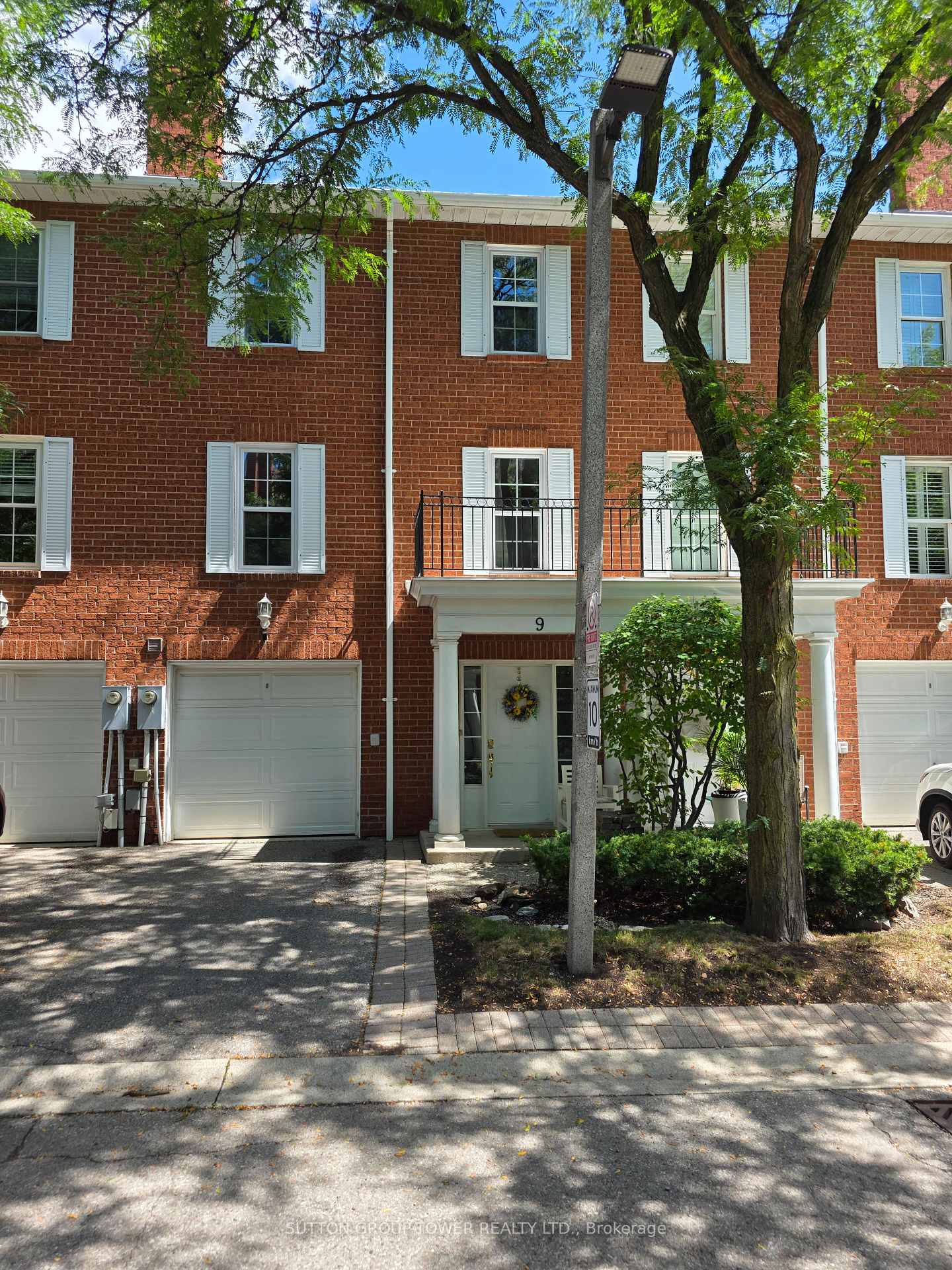 Front of Unit 9, 9 Stornwood Court