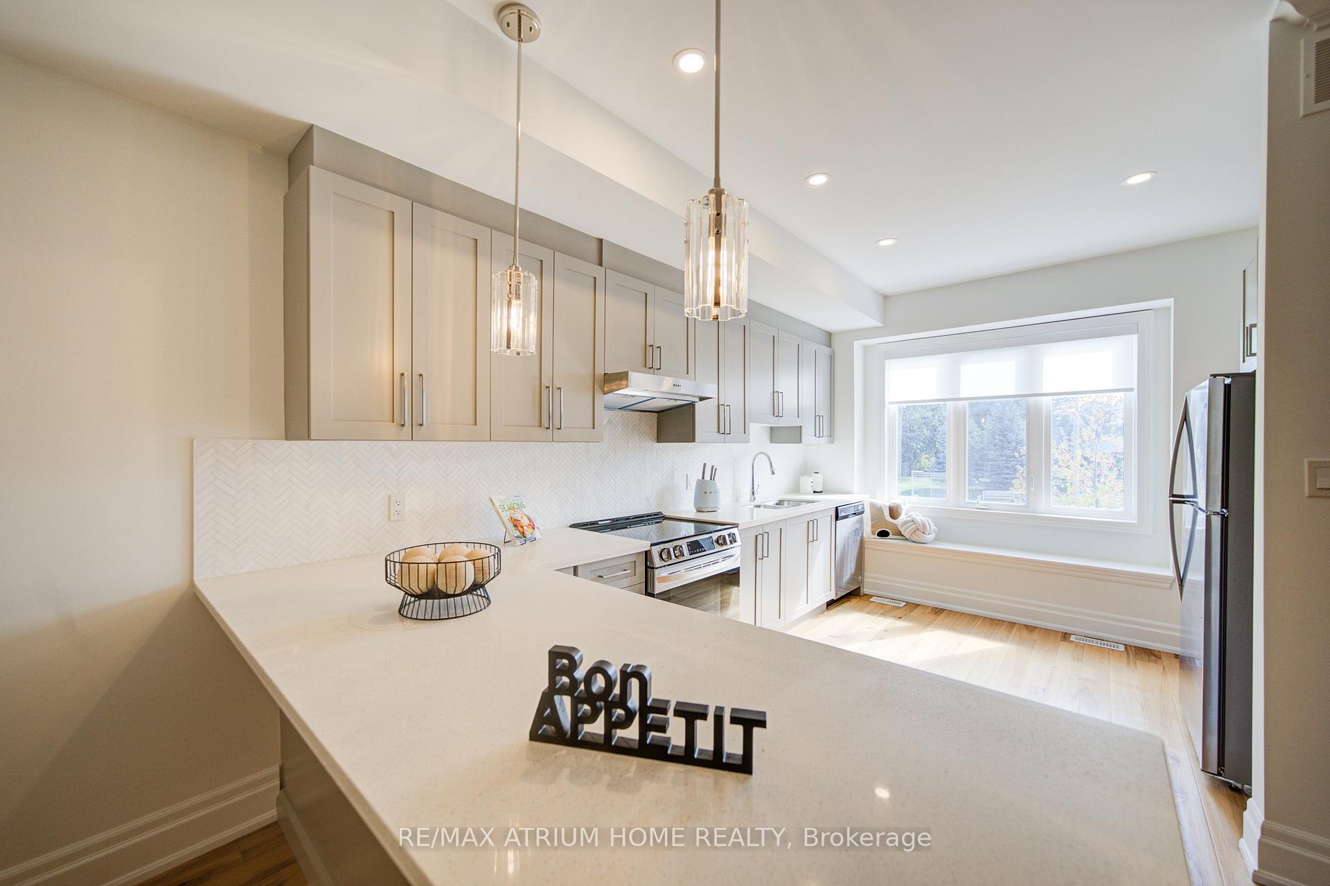 Photo 12 of Unit 2, 111 Wilson Street E, Hamilton, Ancaster — HOMEH