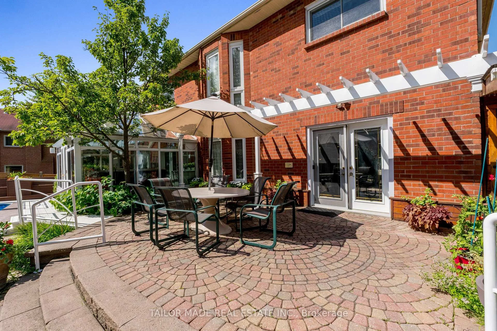 Photo 17 of 3 Stonegate Drive, Brampton, Snelgrove — HOMEH