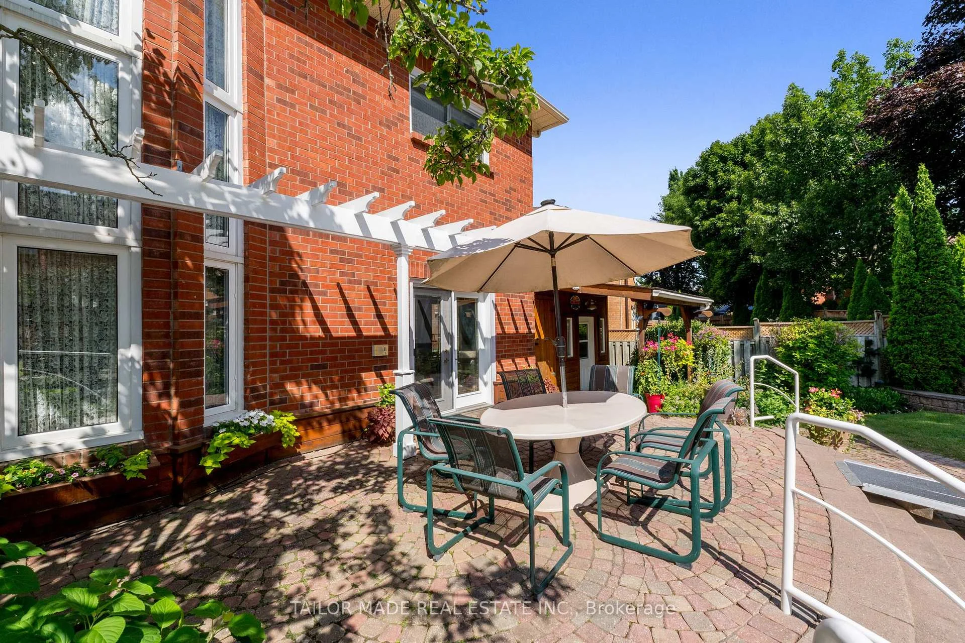 Photo 18 of 3 Stonegate Drive, Brampton, Snelgrove — HOMEH