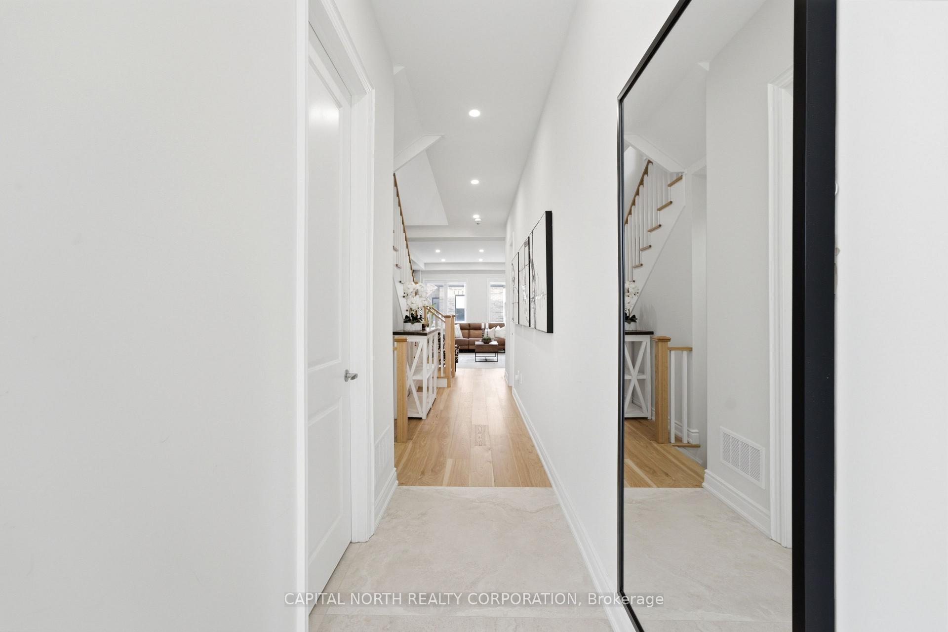 Photo 7 of 1344 Hydrangea Gardens, Oakville, Joshua Meadows — HOMEH