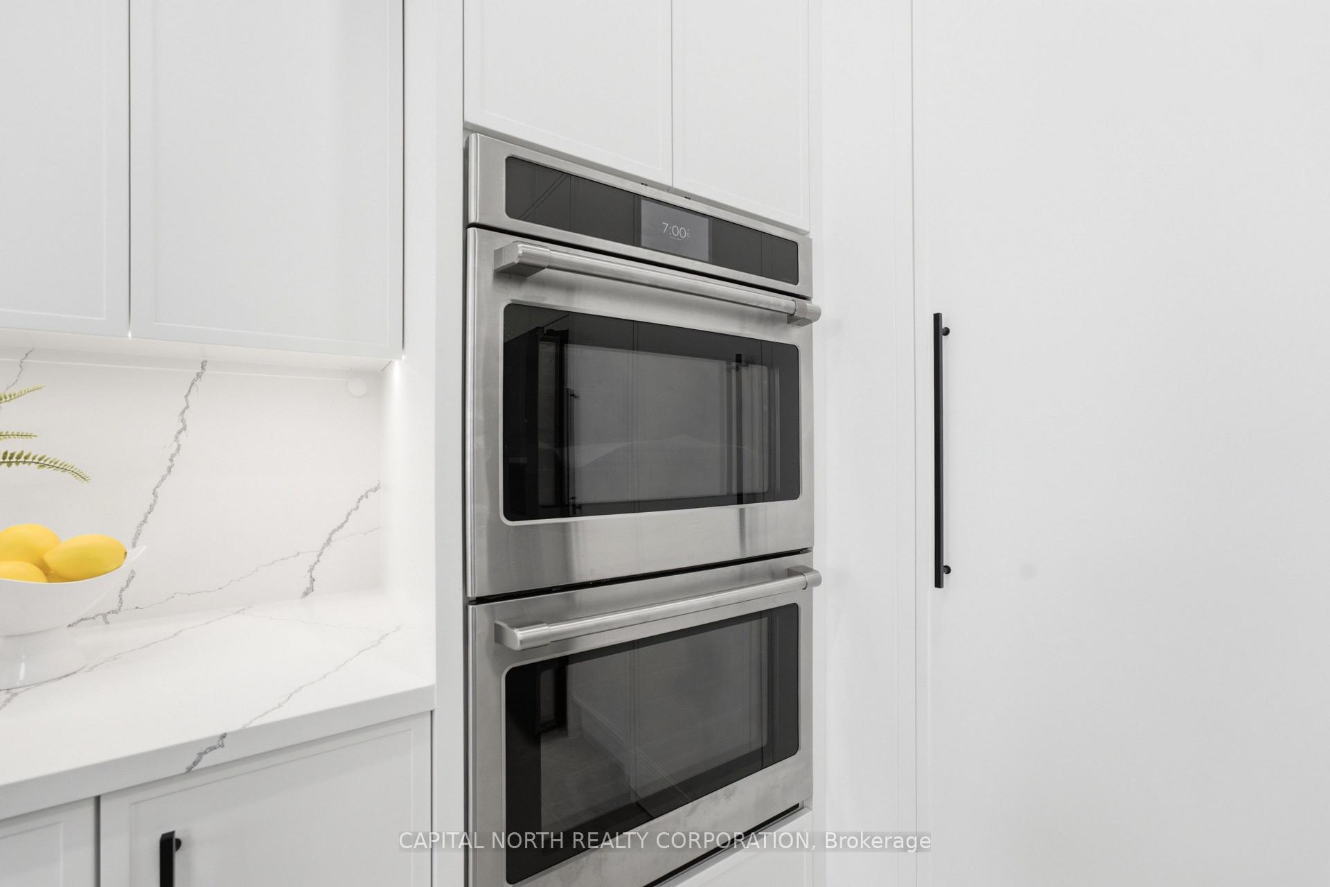 Photo 19 of 1344 Hydrangea Gardens, Oakville, Joshua Meadows — HOMEH