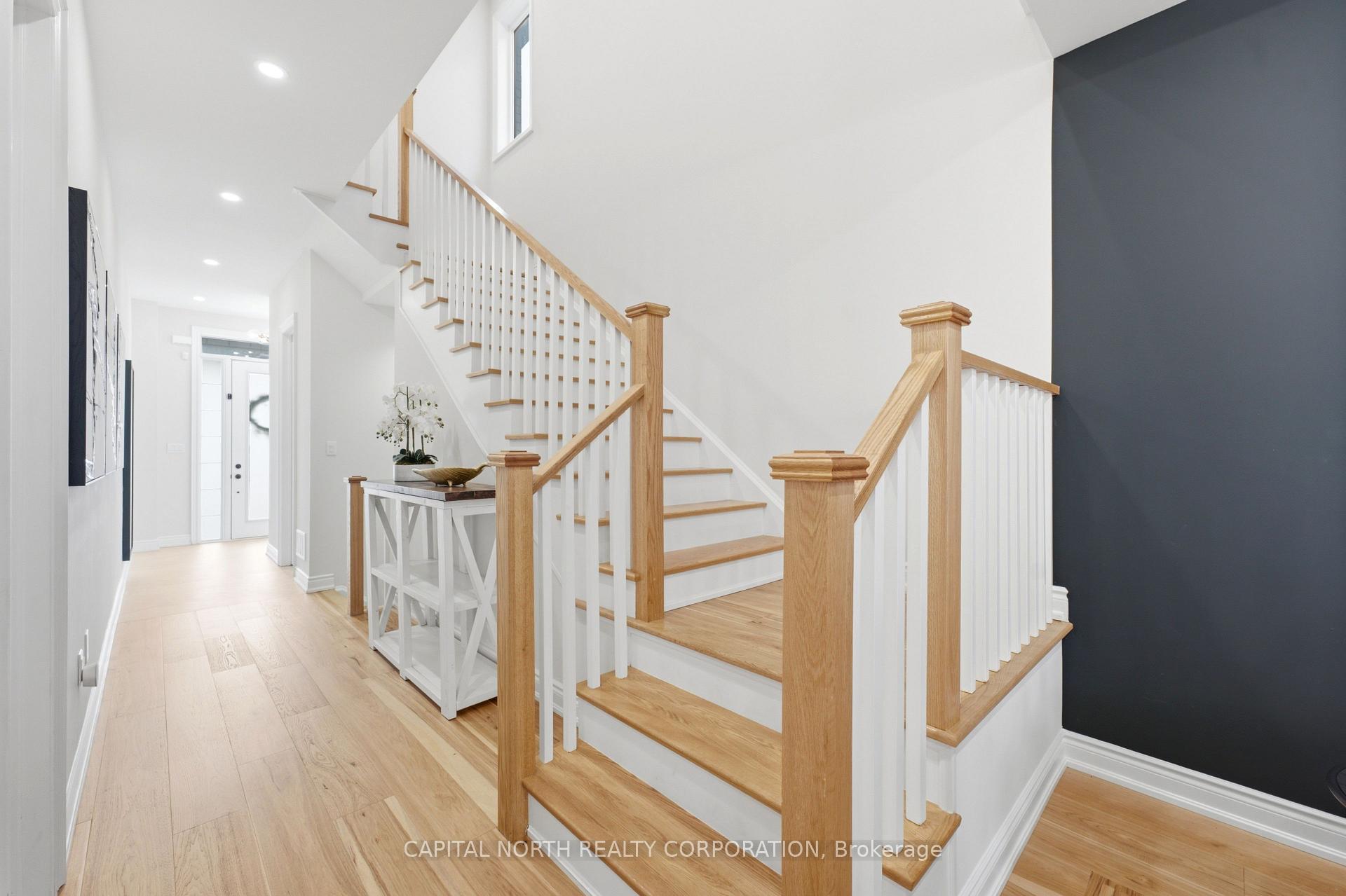 Photo 27 of 1344 Hydrangea Gardens, Oakville, Joshua Meadows — HOMEH