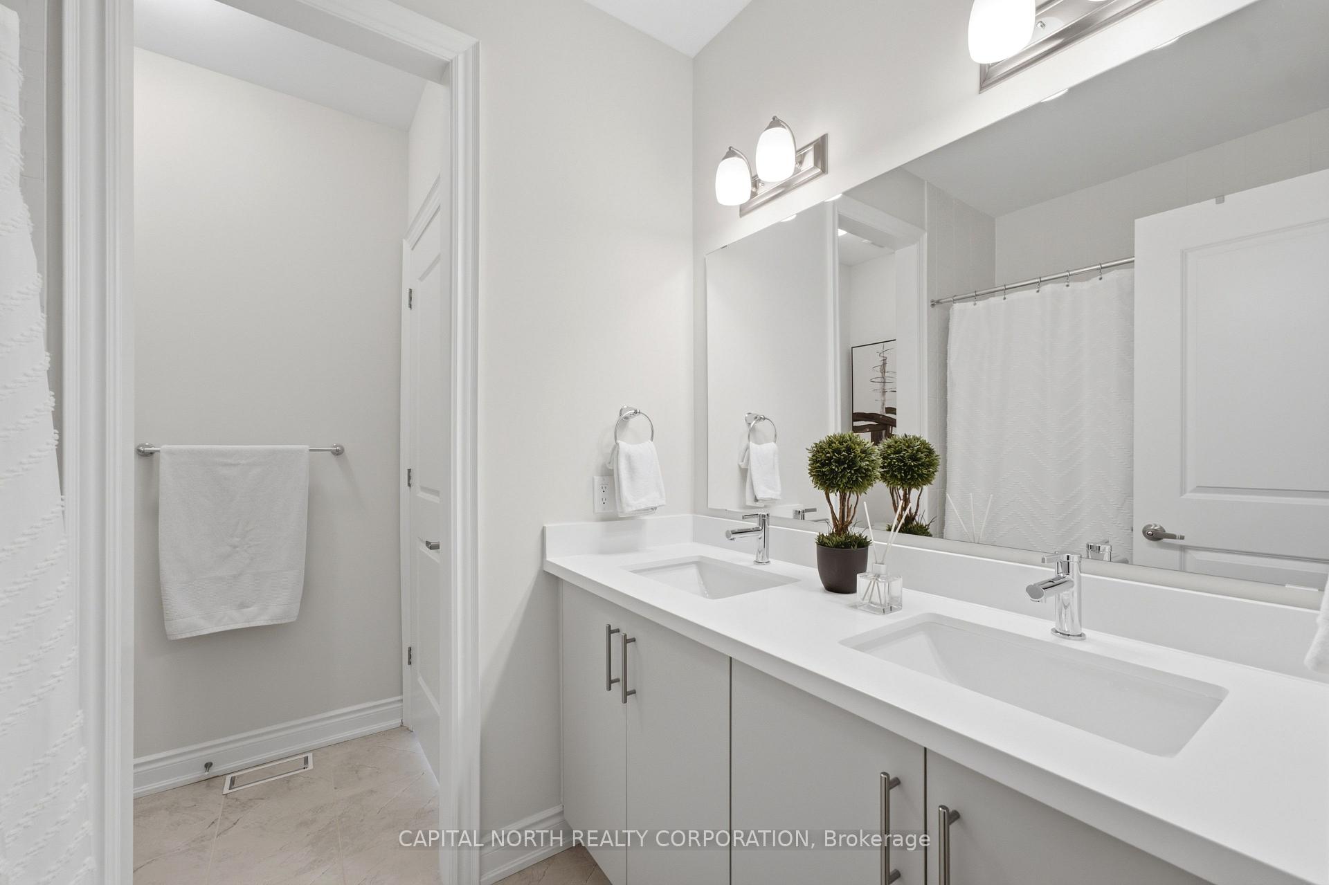 Photo 41 of 1344 Hydrangea Gardens, Oakville, Joshua Meadows — HOMEH