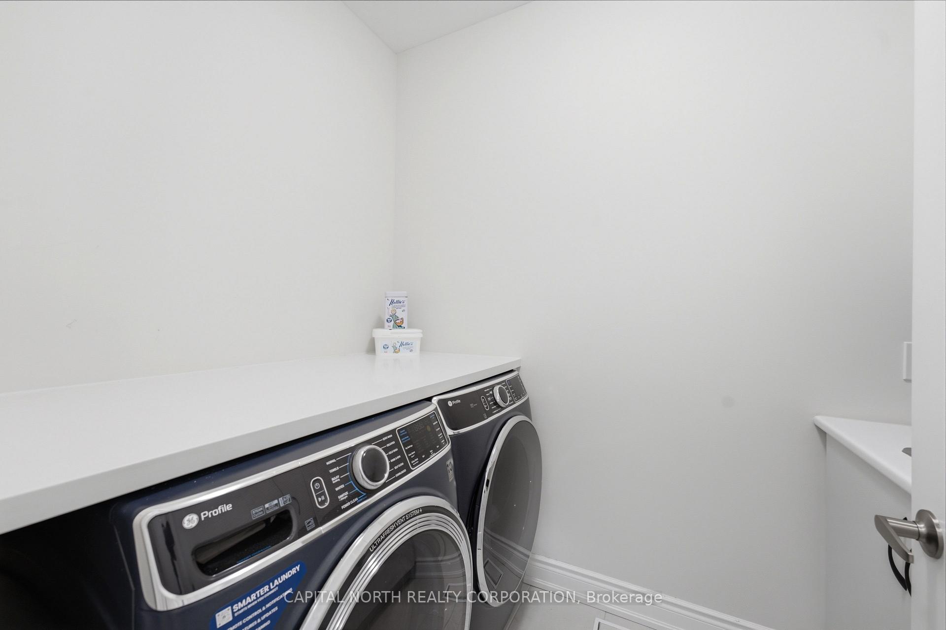 Photo 42 of 1344 Hydrangea Gardens, Oakville, Joshua Meadows — HOMEH