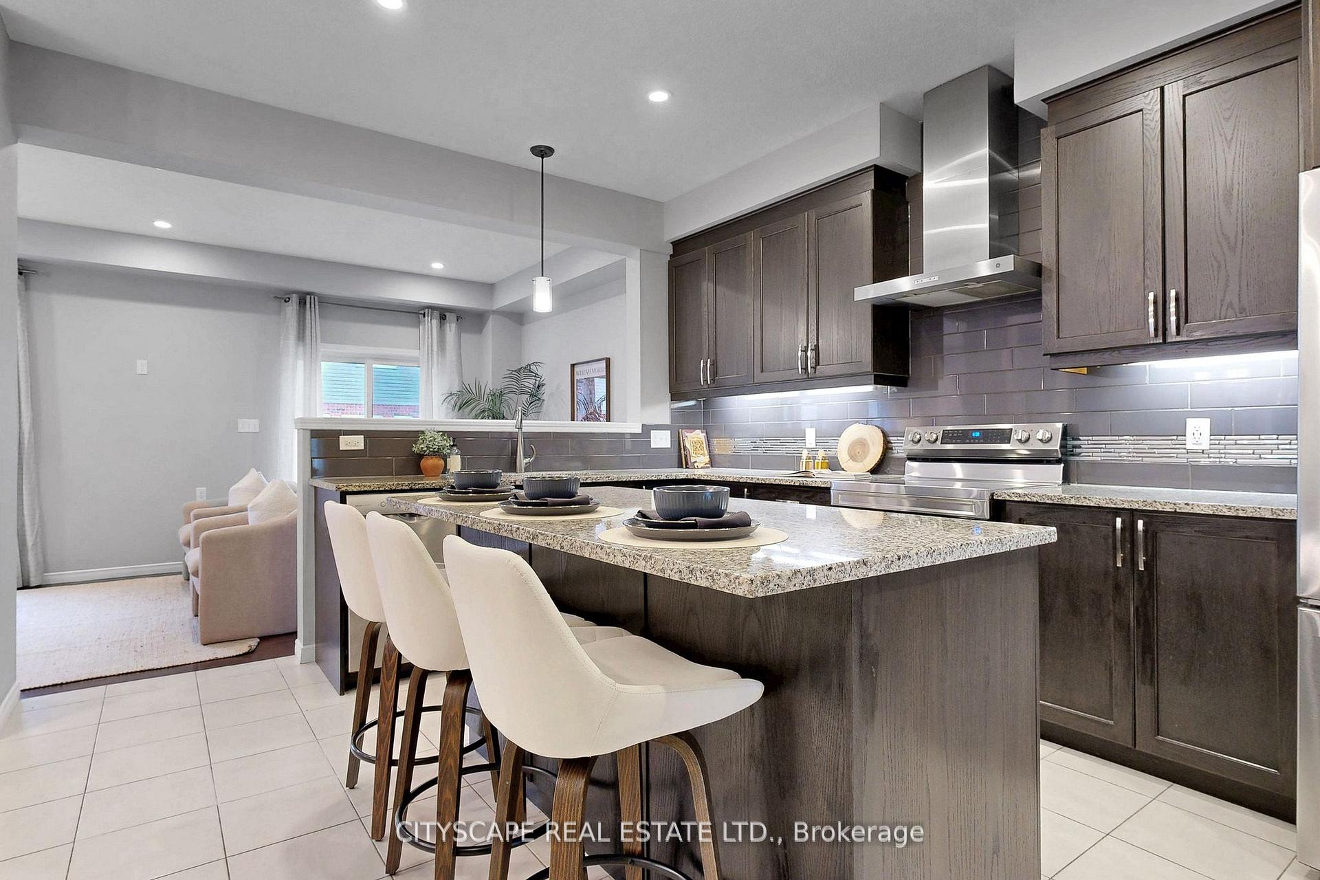Photo 10 of 274 Buttonbush Street, Waterloo, Columbia Forest/Clair Hills — HOMEH