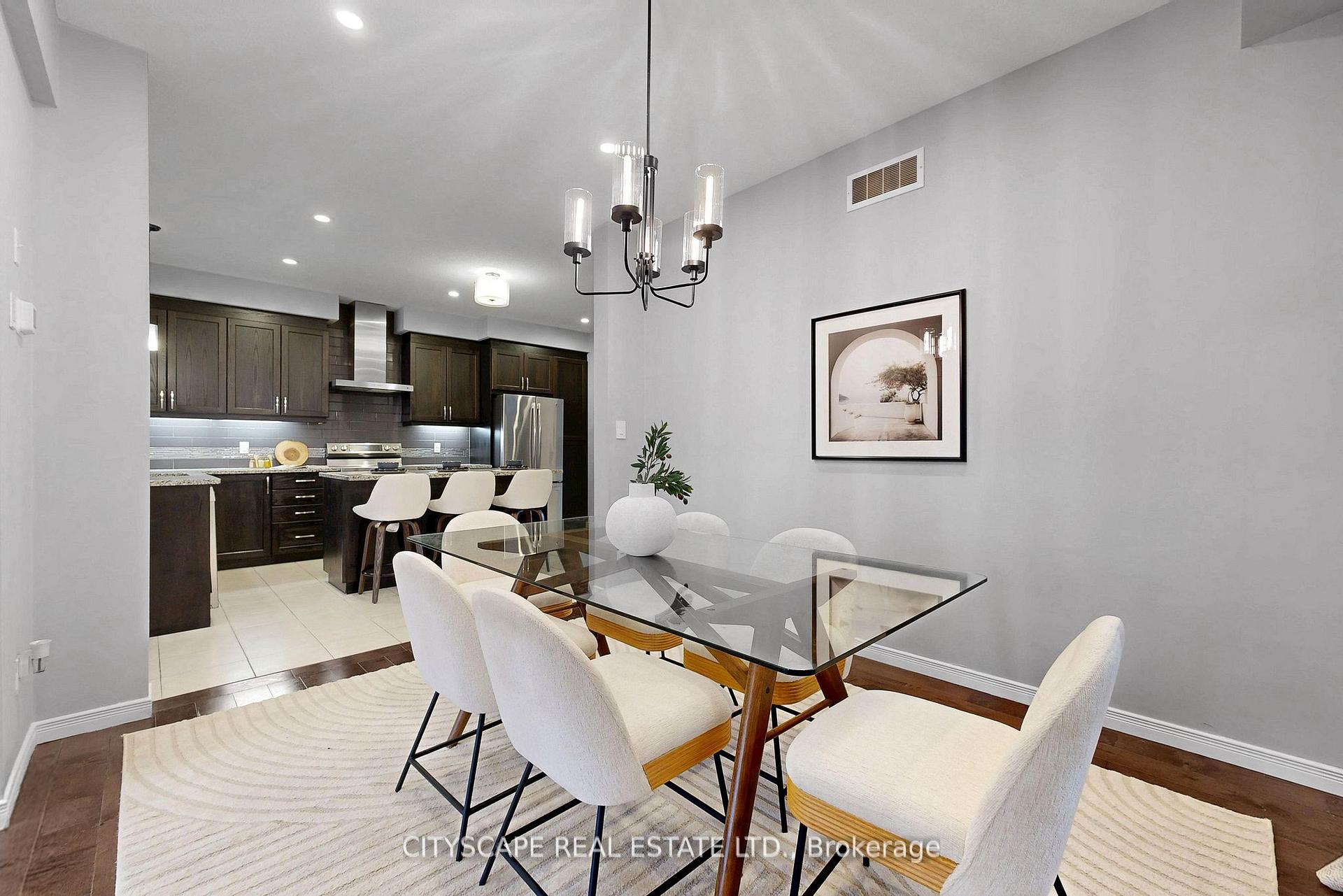 Photo 13 of 274 Buttonbush Street, Waterloo, Columbia Forest/Clair Hills — HOMEH
