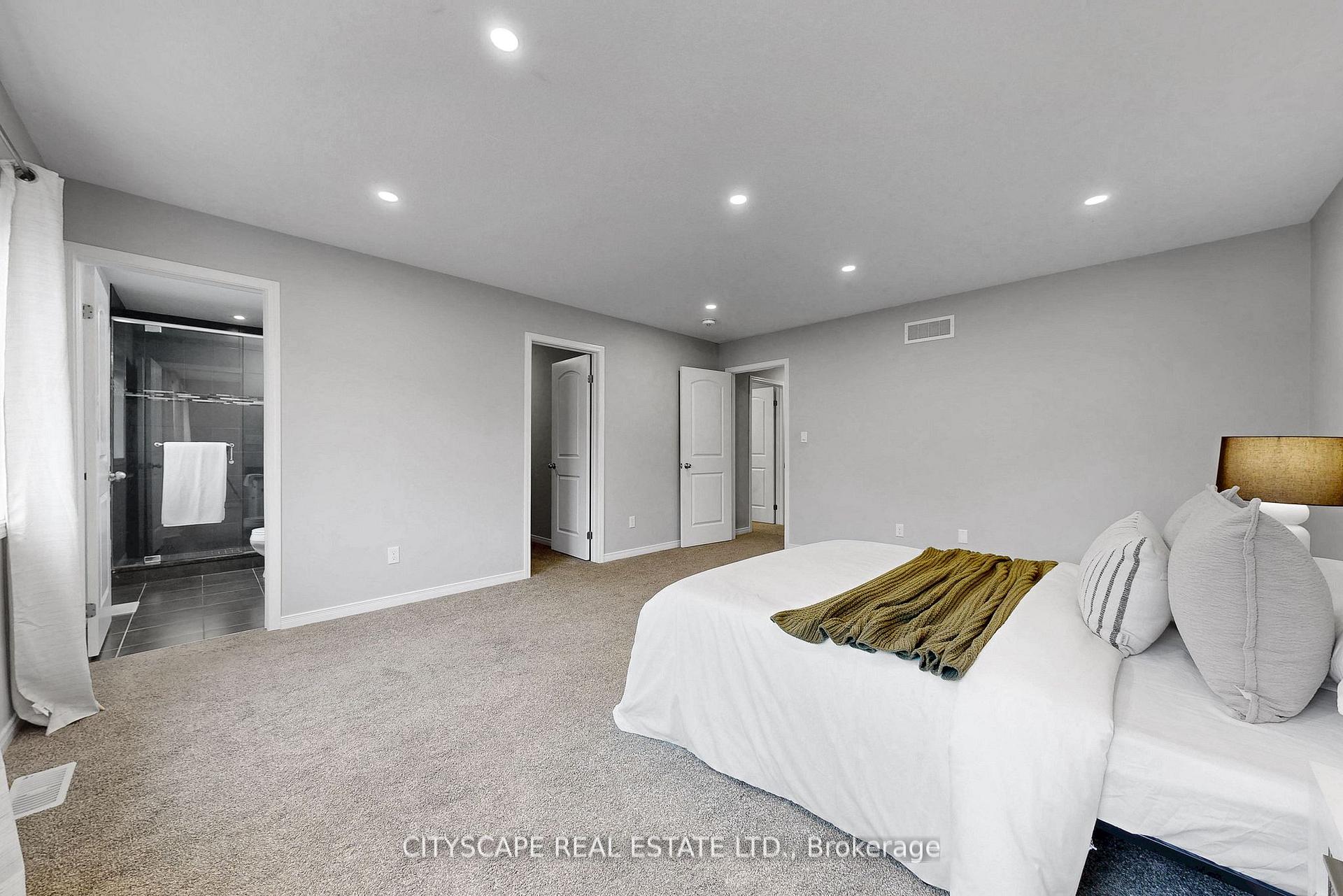 Photo 35 of 274 Buttonbush Street, Waterloo, Columbia Forest/Clair Hills — HOMEH