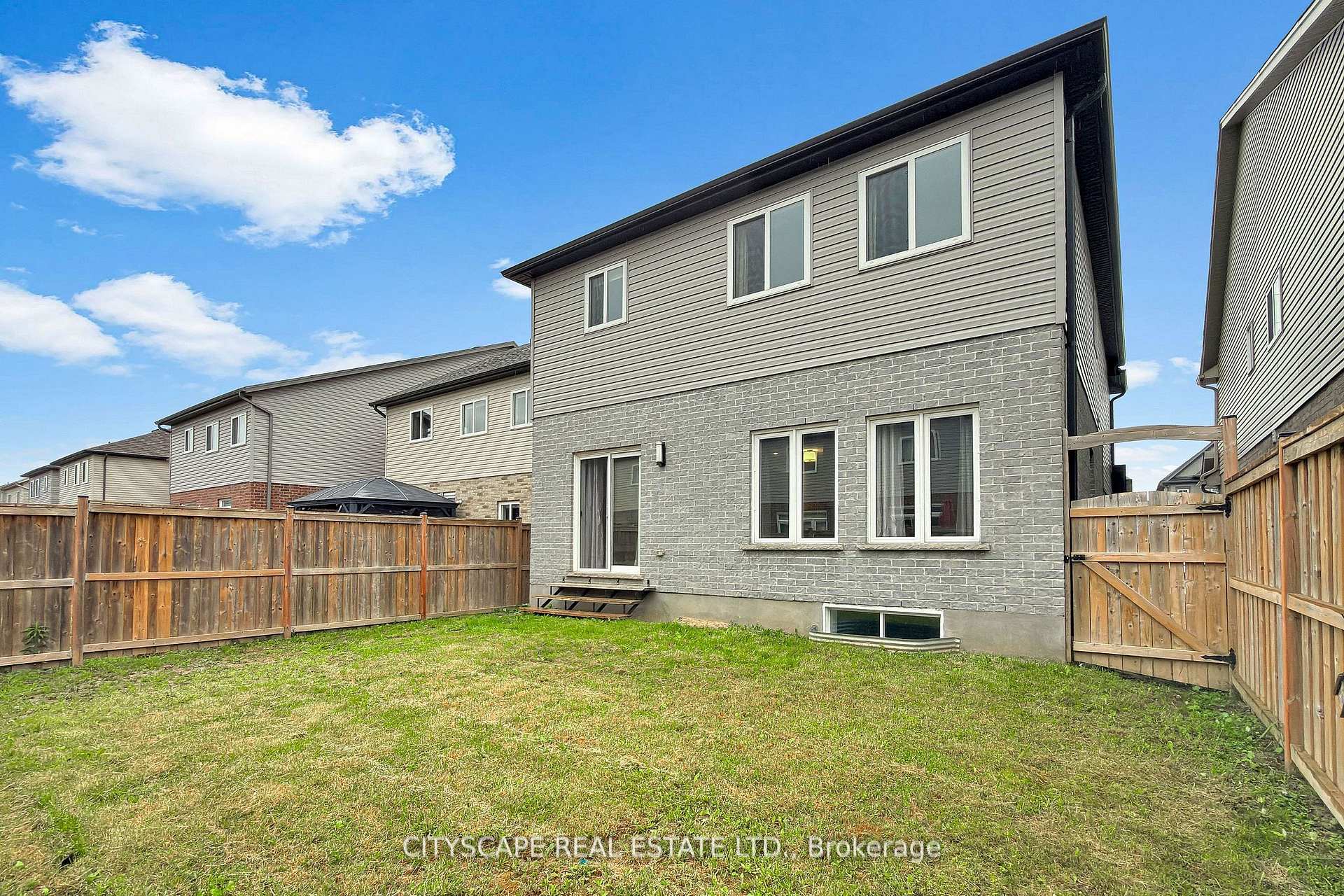 Photo 48 of 274 Buttonbush Street, Waterloo, Columbia Forest/Clair Hills — HOMEH