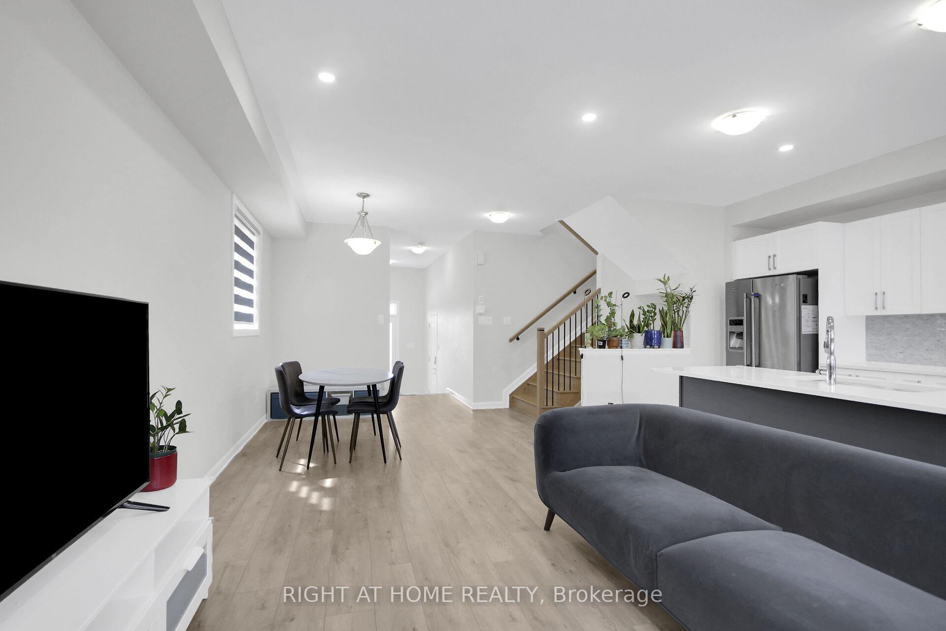 Photo 15 of 1020 Ballyhale Heights, Ottawa, Barrhaven - Half Moon Bay — HOMEH