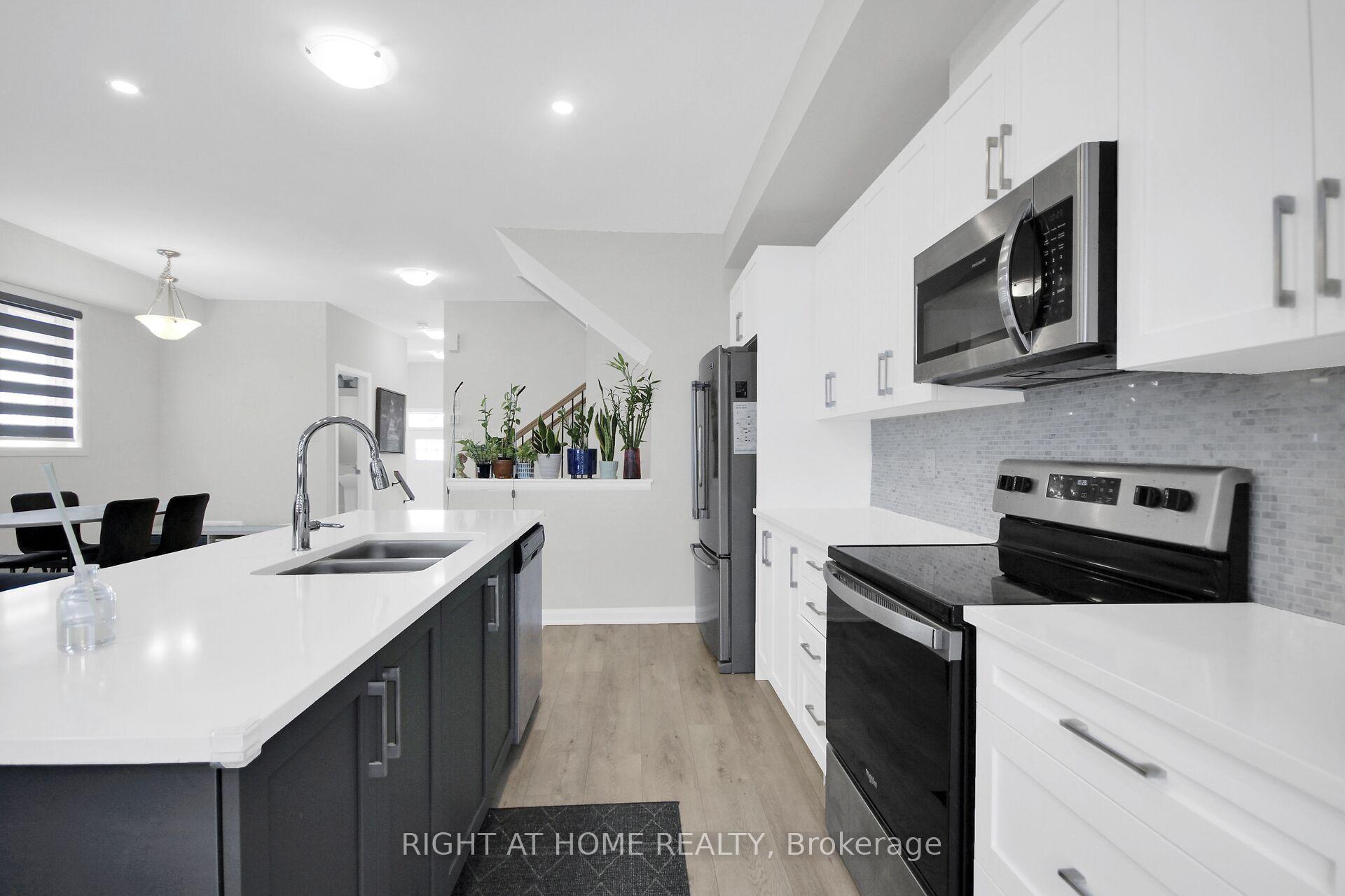 Photo 19 of 1020 Ballyhale Heights, Ottawa, Barrhaven - Half Moon Bay — HOMEH