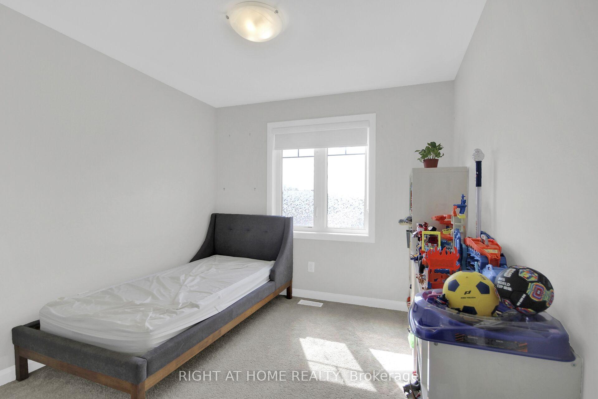 Photo 32 of 1020 Ballyhale Heights, Ottawa, Barrhaven - Half Moon Bay — HOMEH
