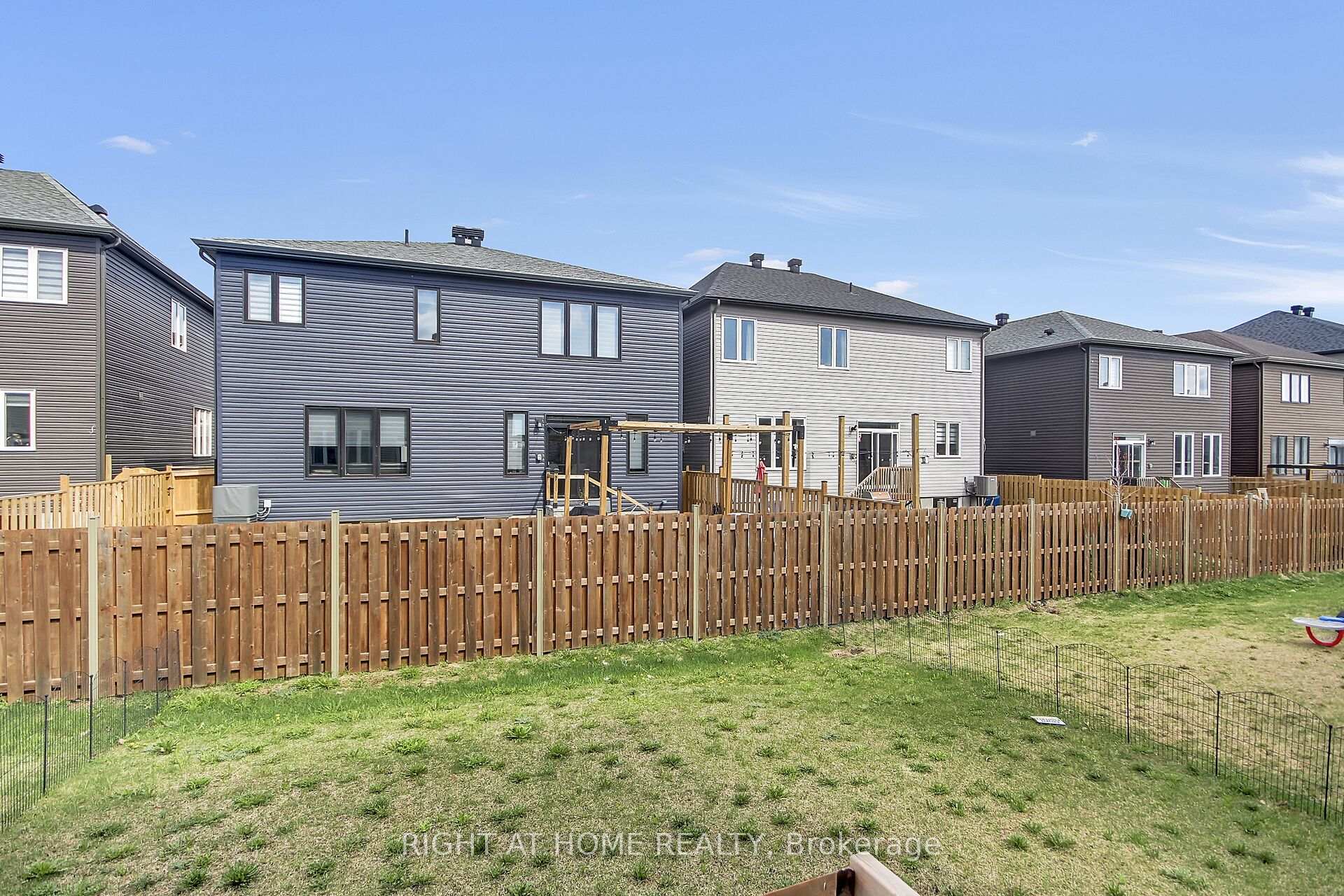 Photo 41 of 1020 Ballyhale Heights, Ottawa, Barrhaven - Half Moon Bay — HOMEH