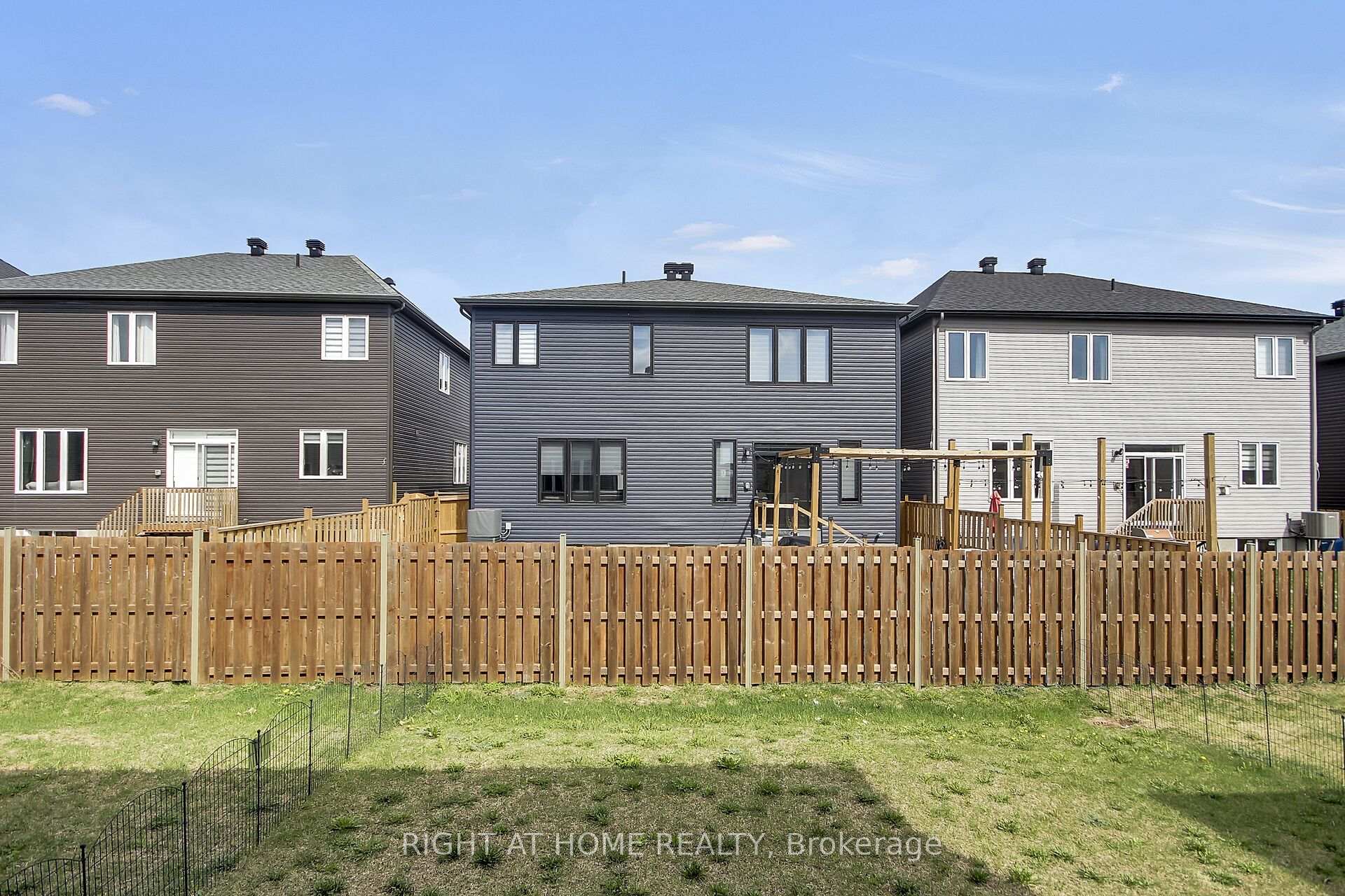 Photo 42 of 1020 Ballyhale Heights, Ottawa, Barrhaven - Half Moon Bay — HOMEH
