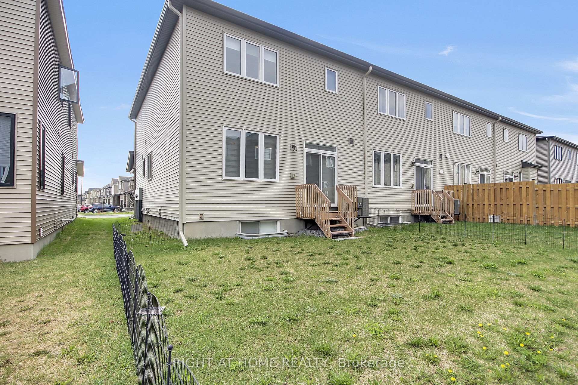 Photo 43 of 1020 Ballyhale Heights, Ottawa, Barrhaven - Half Moon Bay — HOMEH