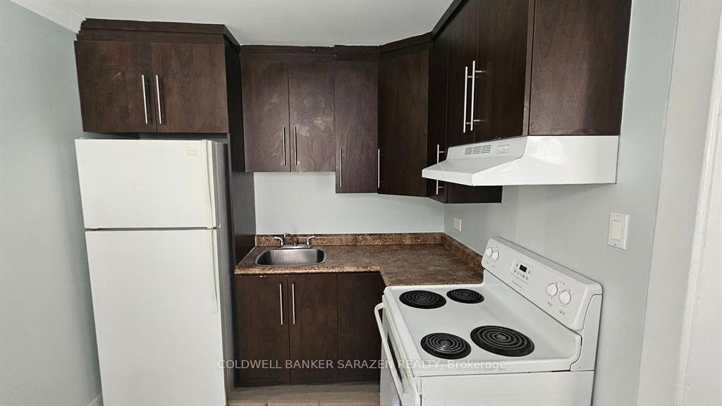 Photo 3 of 263 St Andrew Street, Ottawa, Lower Town — HOMEH