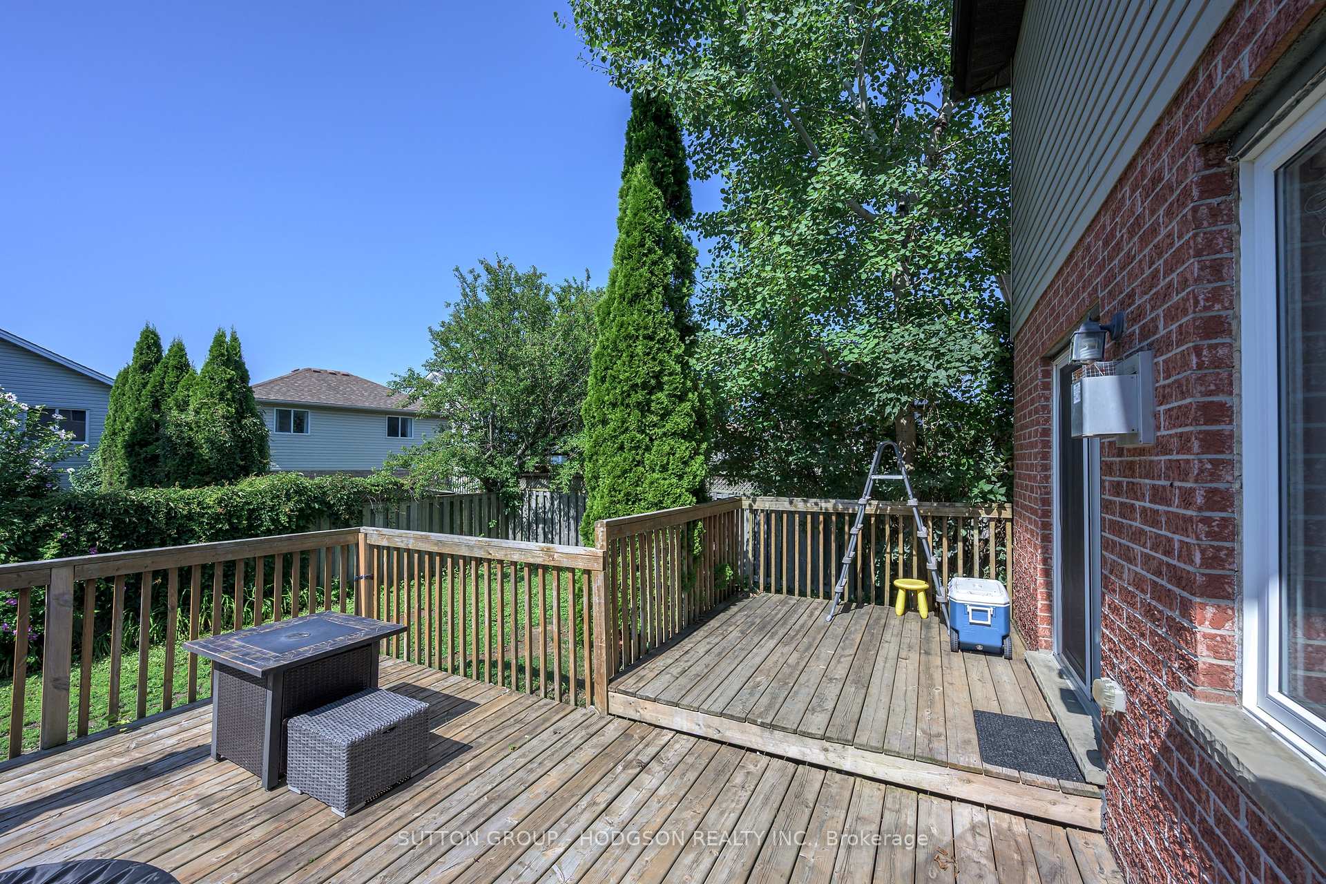 Photo 18 of 171 Emerald Road, London, South U — HOMEH