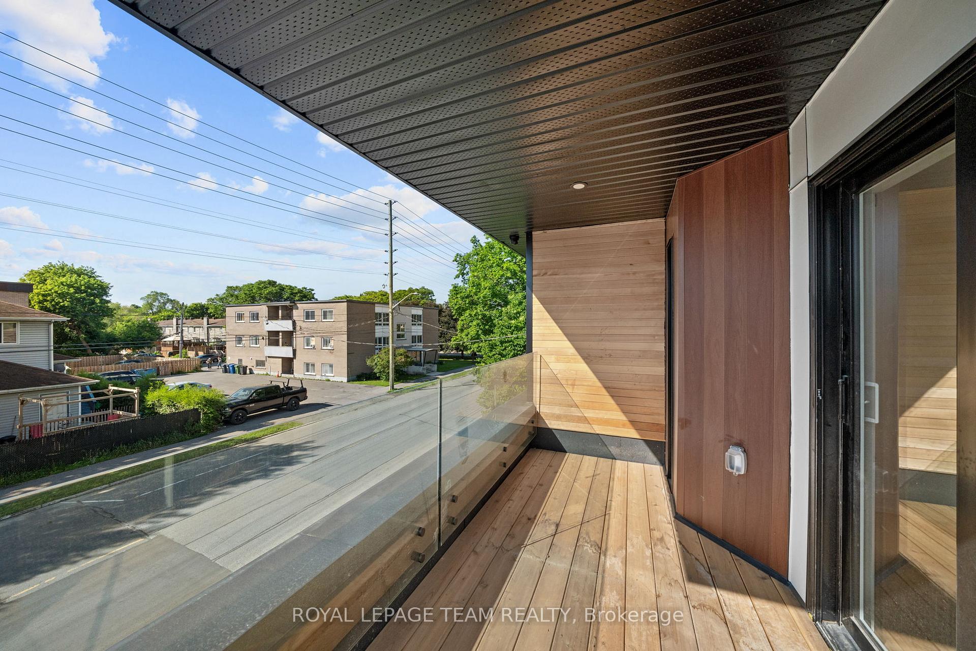 Photo 14 of Unit Upper, 1231 Shillington Avenue, Ottawa, Carlington — HOMEH