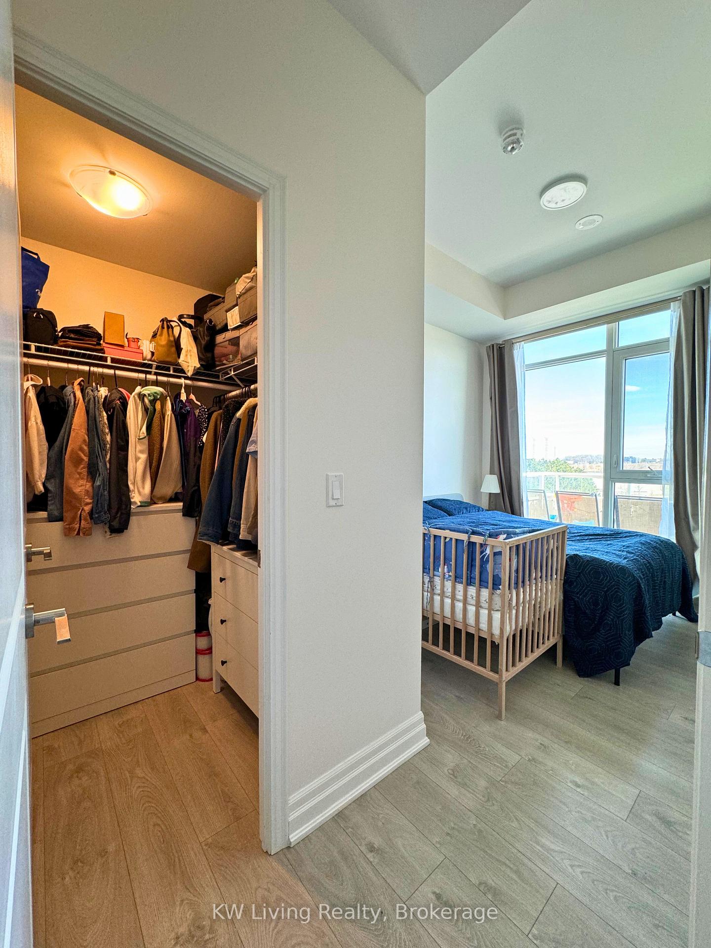 Photo 11 of Unit 406, 8 Rouge Valley Drive W, Markham, Unionville — HOMEH