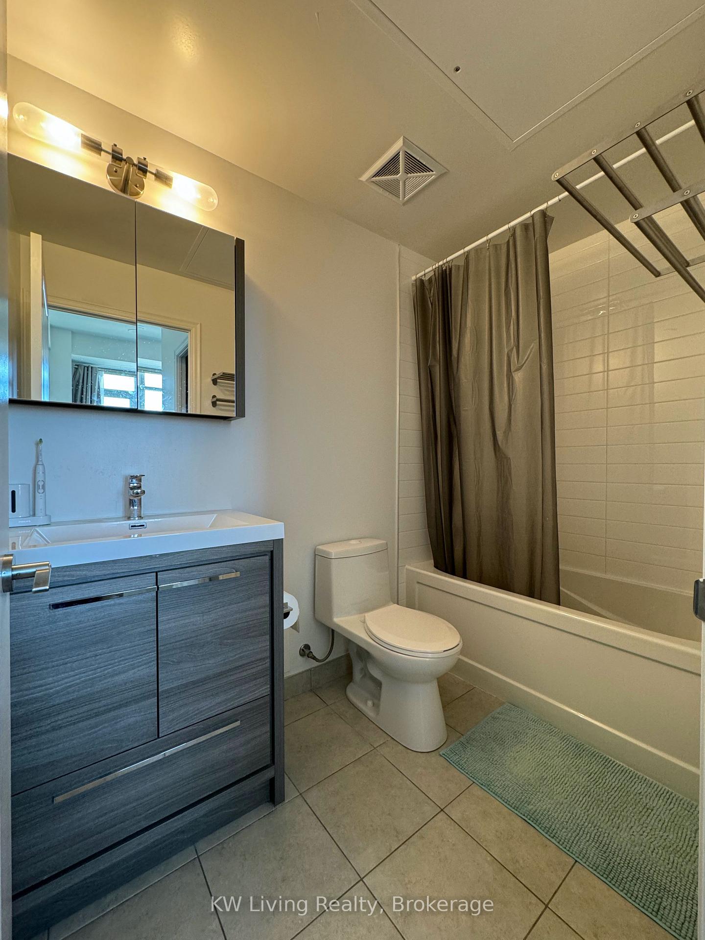 Photo 12 of Unit 406, 8 Rouge Valley Drive W, Markham, Unionville — HOMEH