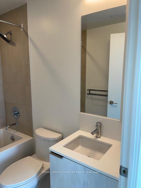 Photo 9 of Unit 3202, 7890 Jane Street, Vaughan, Vaughan Corporate Centre — HOMEH