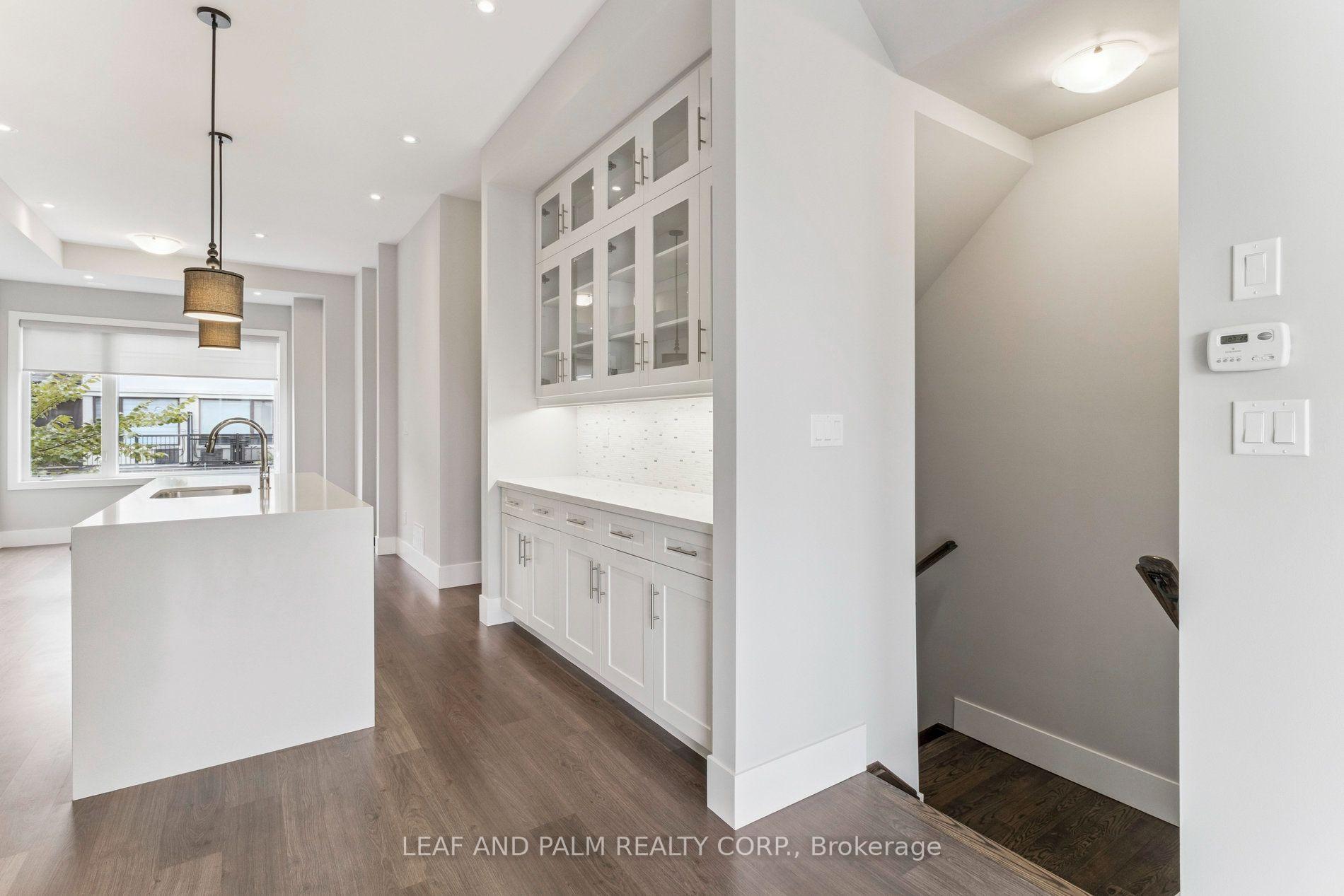 Photo 7 of 28 Cassila Way, Vaughan, Vellore Village — HOMEH