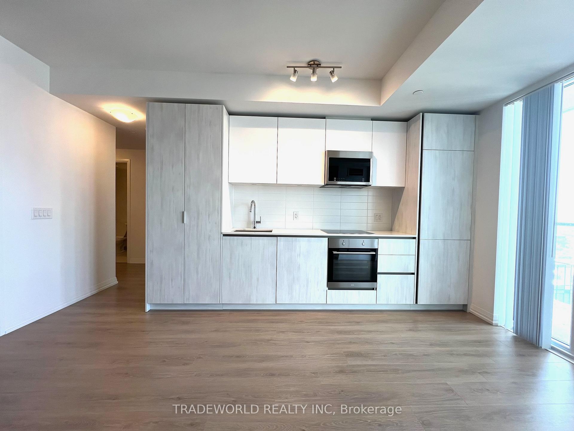 Photo 4 of Unit 4927, 28 Widmer Street, Toronto, Waterfront Communities — HOMEH
