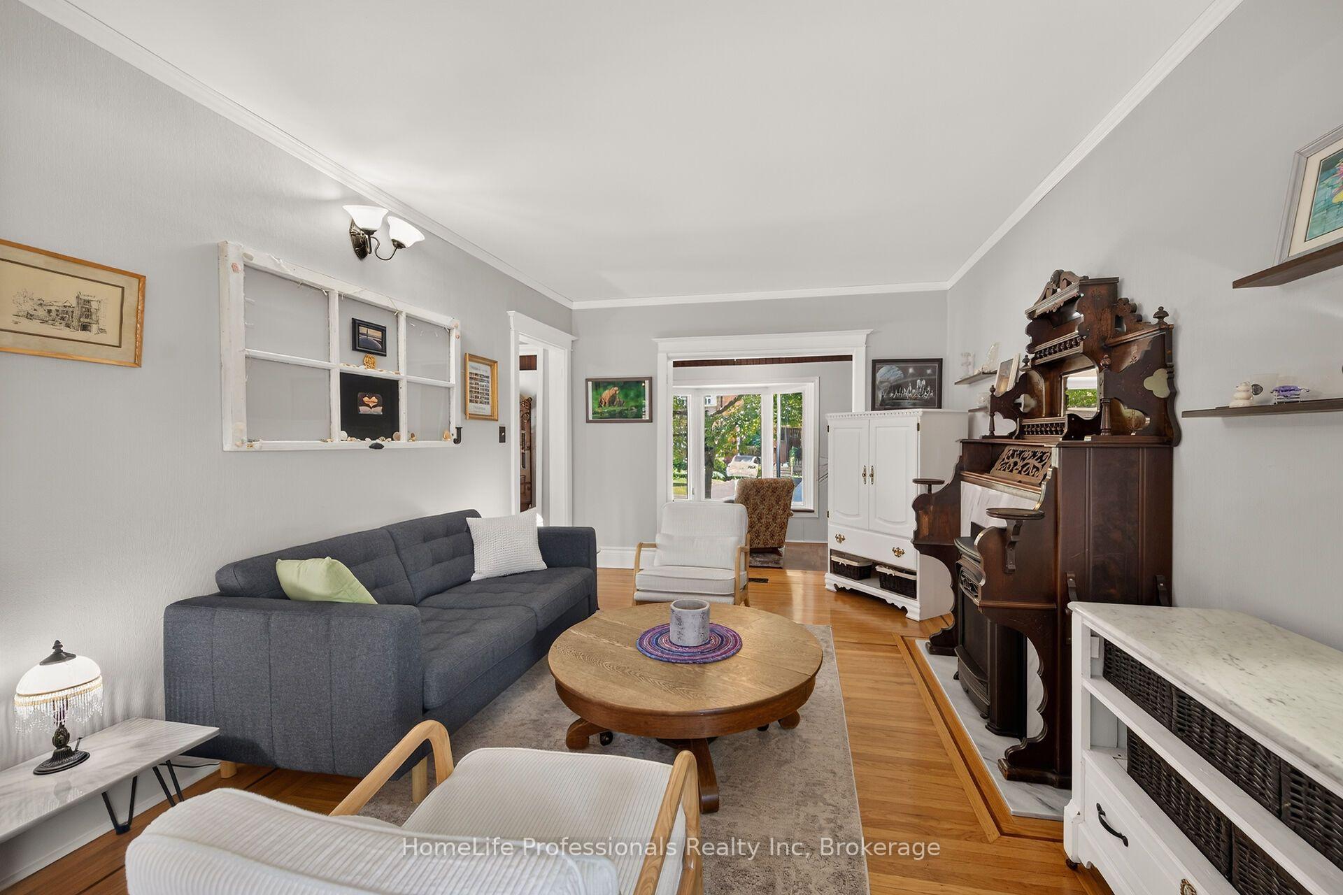Photo 10 of 13 Paisley Avenue S, Hamilton, Westdale — HOMEH