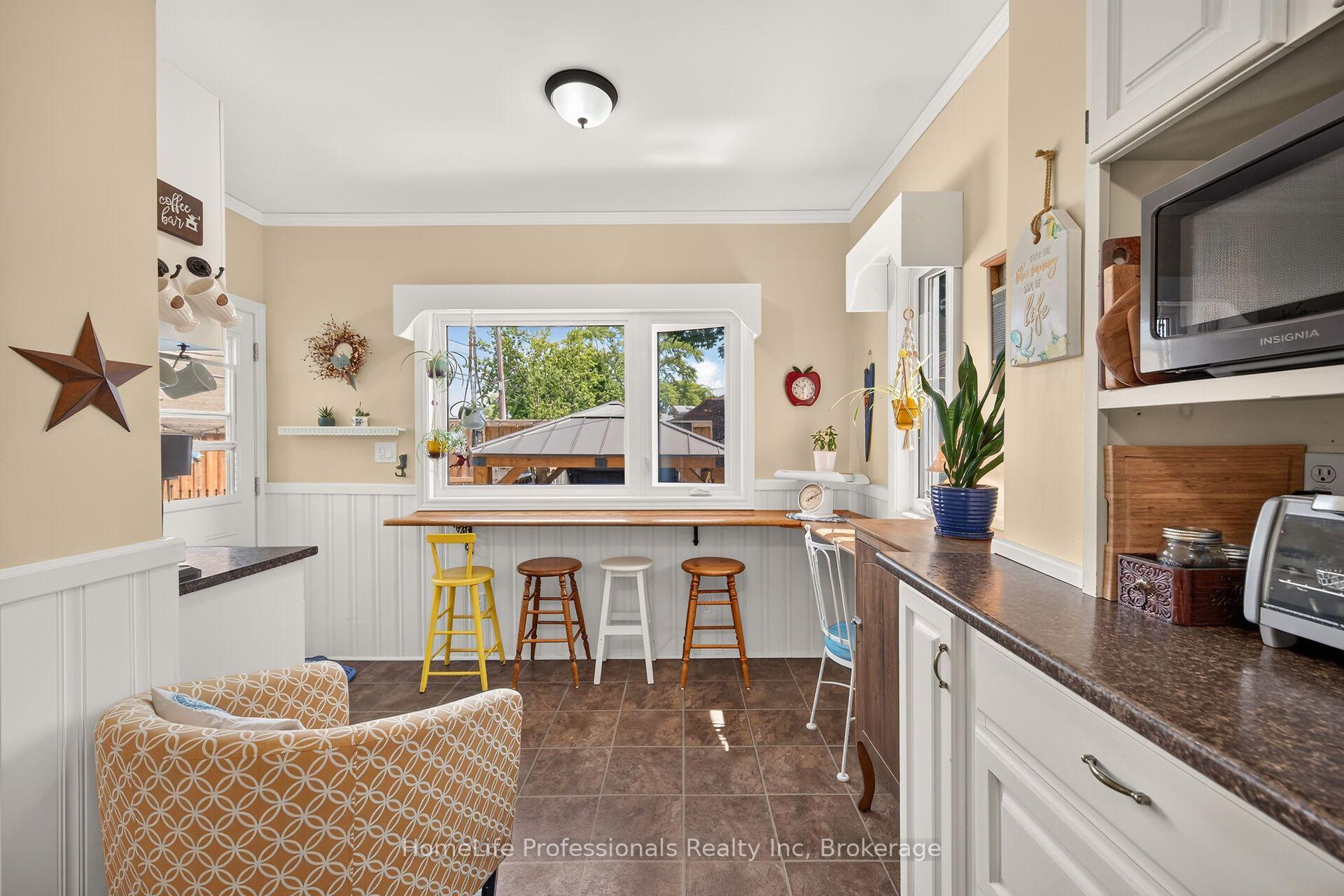Photo 16 of 13 Paisley Avenue S, Hamilton, Westdale — HOMEH