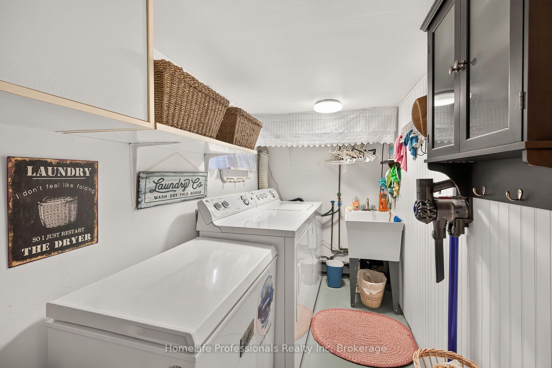 Photo 36 of 13 Paisley Avenue S, Hamilton, Westdale — HOMEH